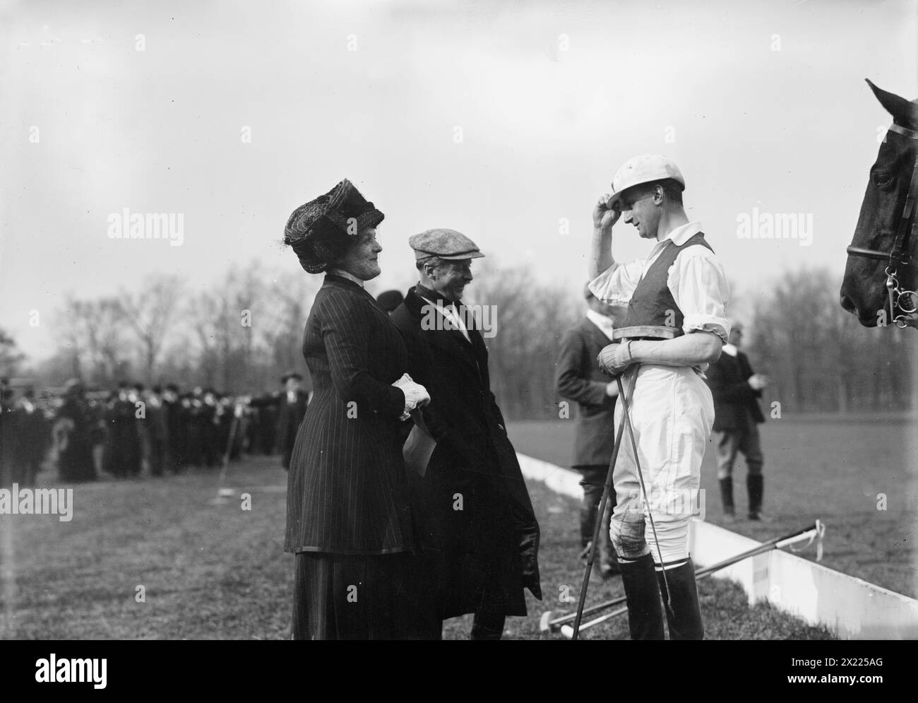MSRS Geo. Gould &amp ; Buckmaster sur le terrain de polo, 1911. Banque D'Images