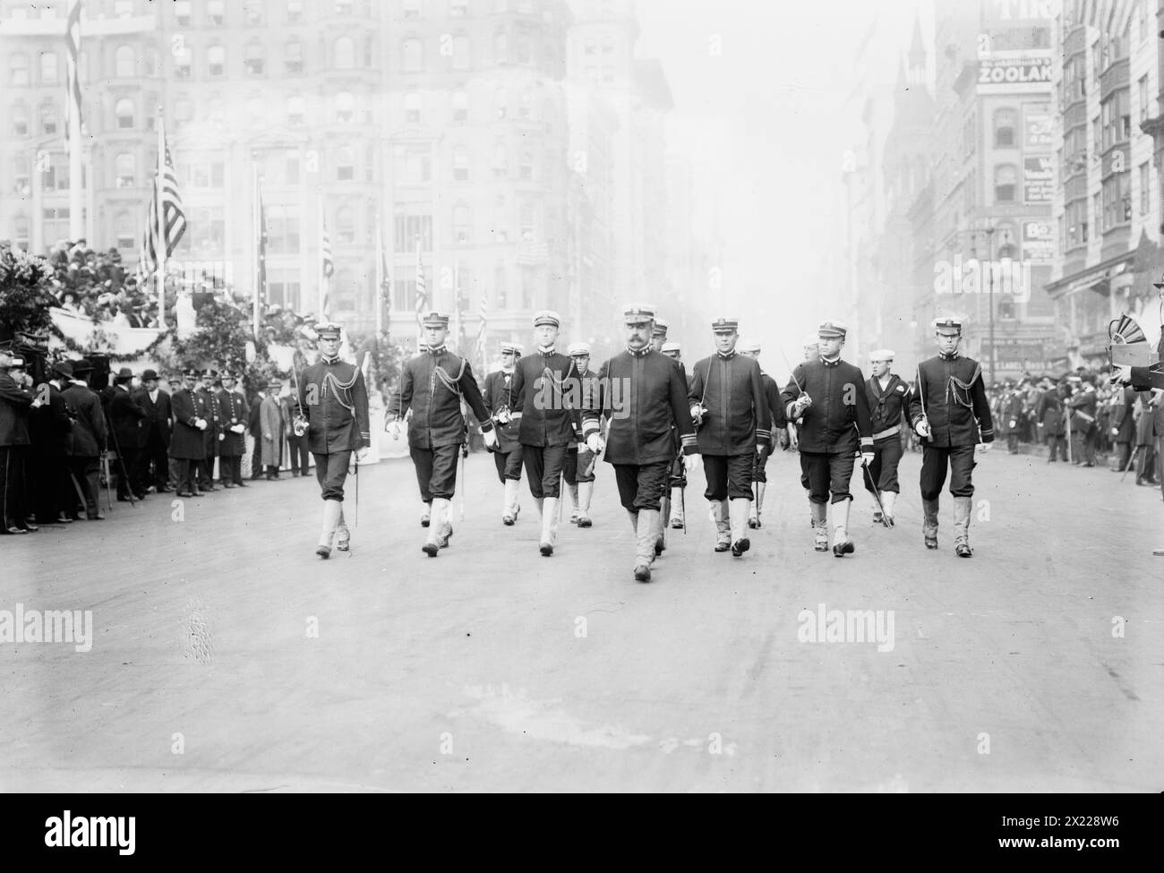 Parade navale, entre c1910 et c1915. Banque D'Images