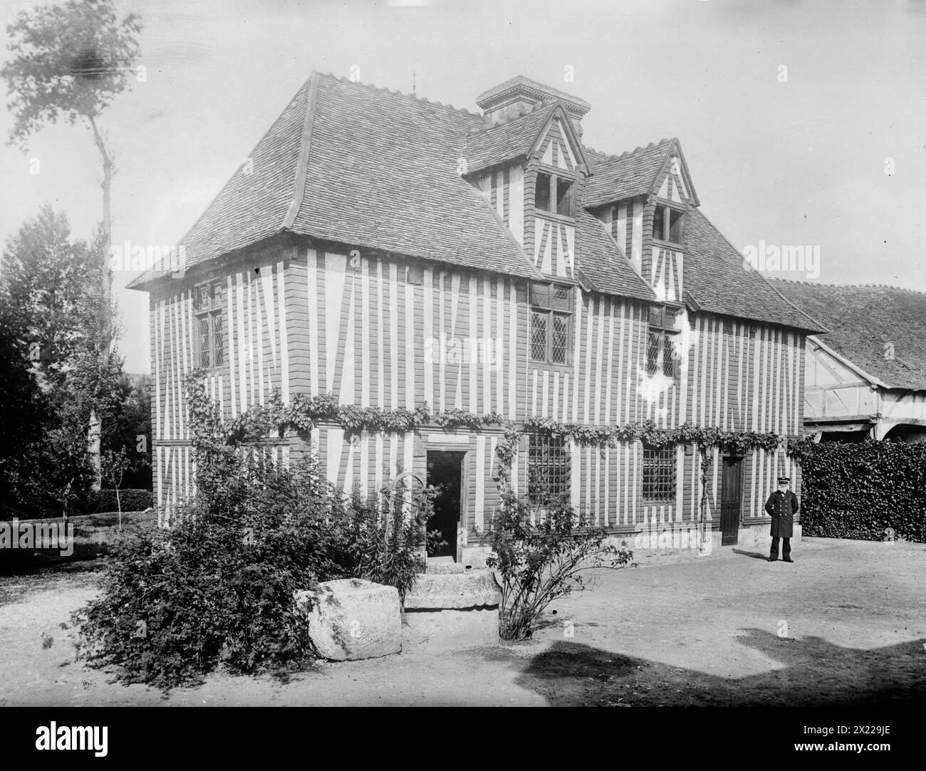 Maison de Corneille, Rouen, entre c1910 et c1915. Montre maison associée au dramaturge français Pierre Corneille (1606-1684) à petit Couronne, France, près de Rouen. Il est devenu musée en 1879. Banque D'Images