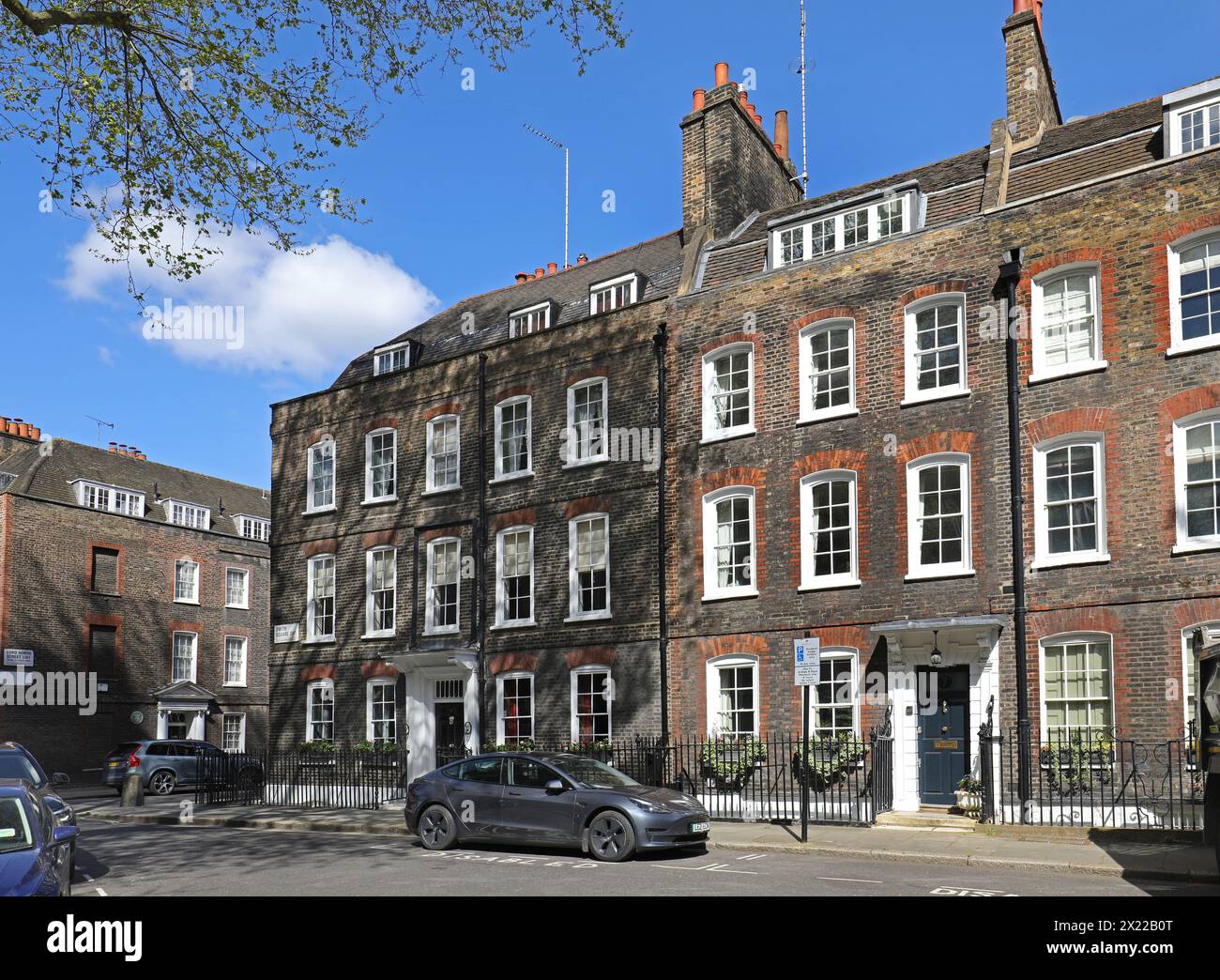 Maisons géorgiennes sur Smith Square, Westminster, Londres, Royaume-Uni Banque D'Images