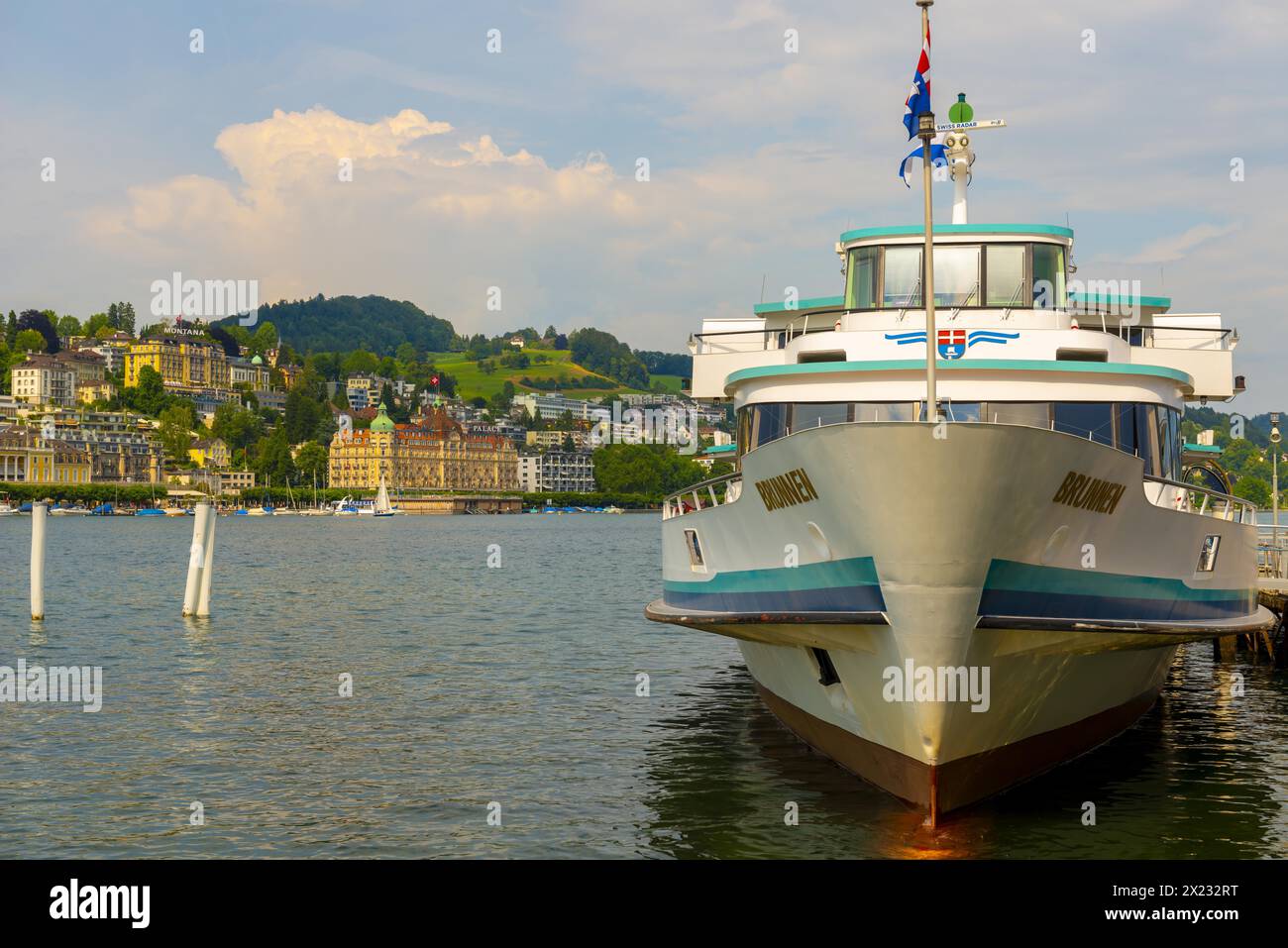 Navire à passagers et ville de Lucerne, Suisse Banque D'Images