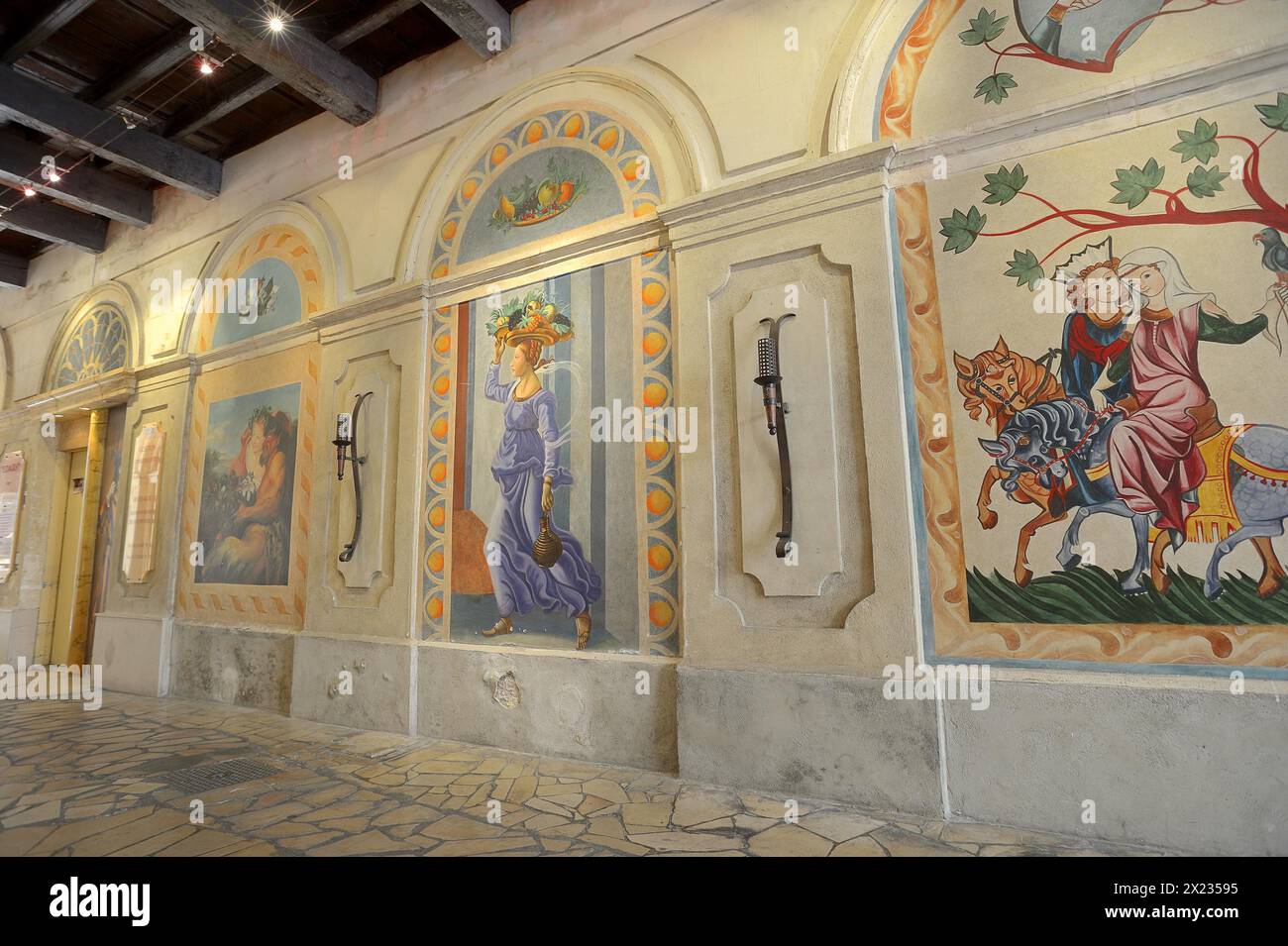 Peinture murale, le petit Louvre, Avignon, Vaucluse, Provence-Alpes-Côte d'Azur, Sud de la France, France Banque D'Images