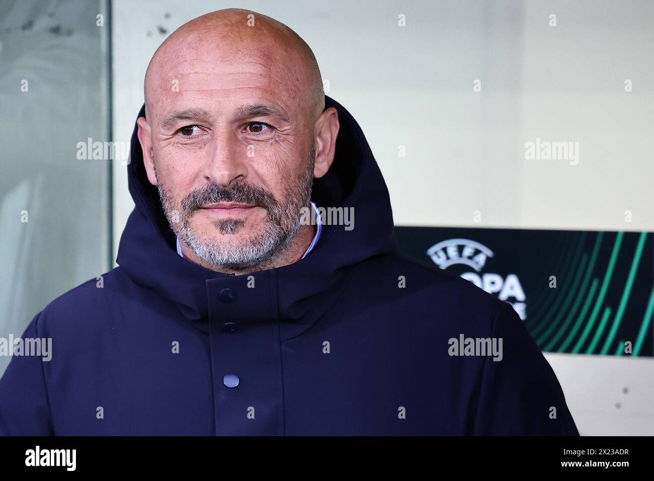 Vincenzo Italiano entraîneur-chef de l'ACF Fiorentina avant le match de deuxième manche de quart de finale de l'UEFA Conference League entre l'ACF Fiorentina et le FC Viktoria Plzen au stade Artemio franchi de Firenze (Italie), le 18 avril 2024. Banque D'Images