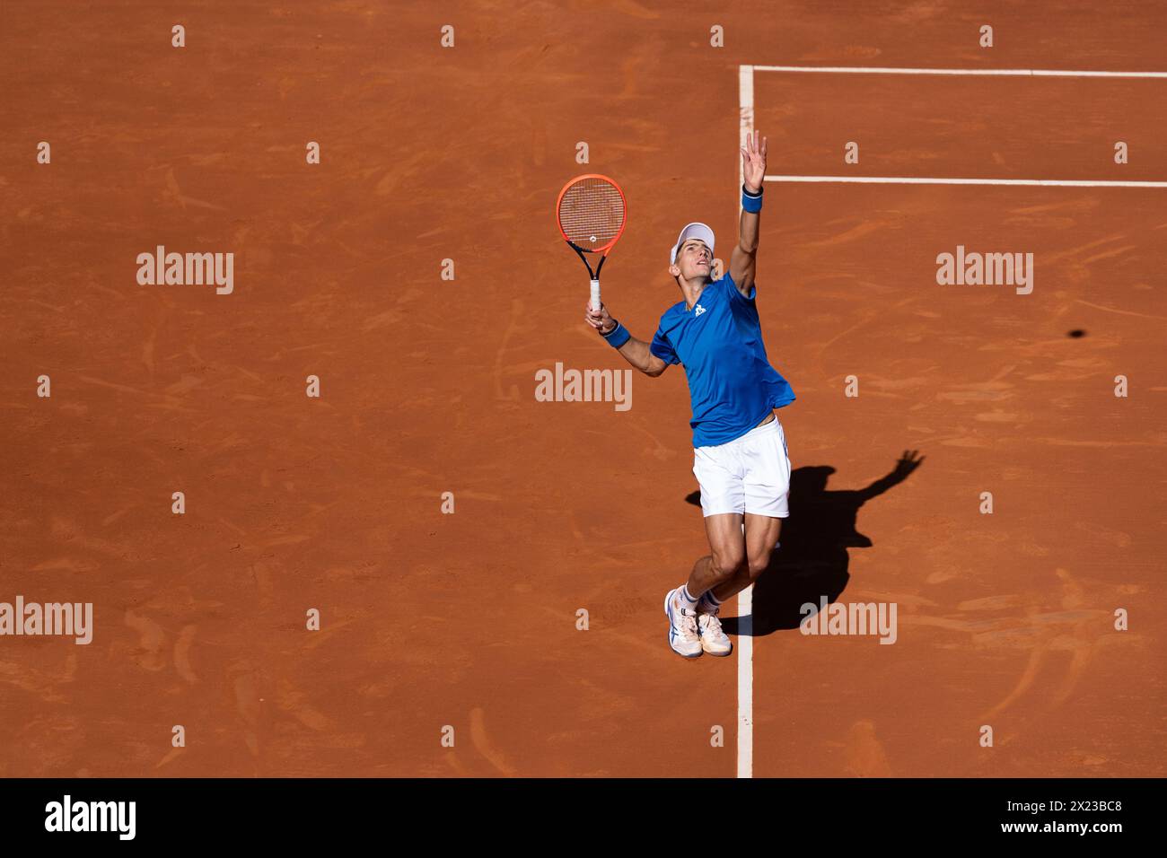 Barcelone, Espagne. 19 avril 2024. Open Barcelona ATP 500 Matteo Arnaldi vs Casper Ruud, Open Barcelona ATP 500 Matteo Arnaldi vs Casper Ruud, Ruud gagne Ruud gagne et avance en demi-finale de l'Open de Barcelone. Open Barcelona ATP 500 Matteo Arnaldi vs Casper Ruud, Ruud gana y pasa a las semifinales del Open de Barcelona. Sur la photo : matteo arnaldi News Sports -Barcelone, Espagne vendredi 19 avril 2024 (photo par Eric Renom/LaPresse) crédit : LaPresse/Alamy Live News Banque D'Images