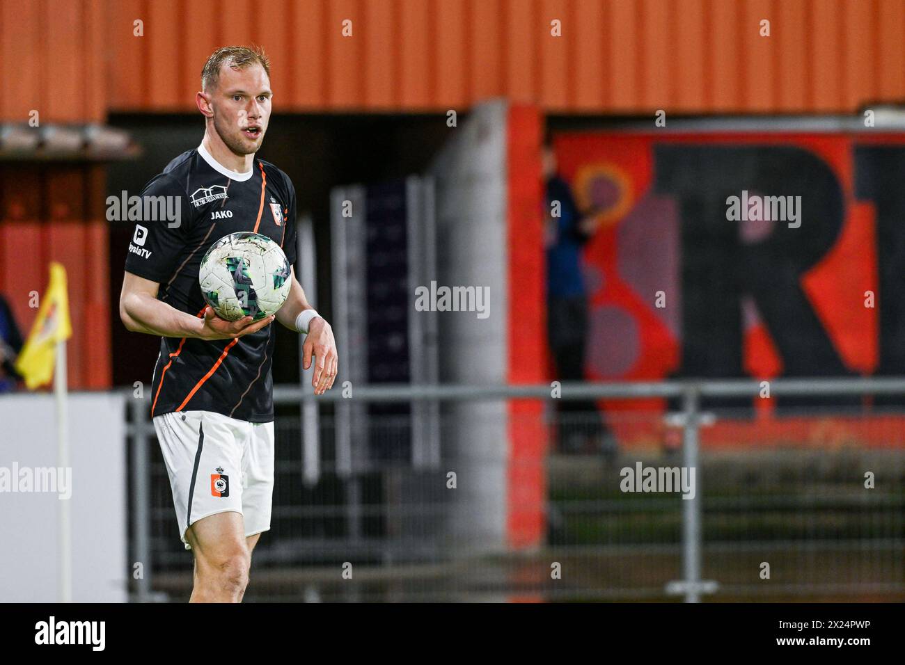 Seraing, Belgique. 19 avril 2024. Photo lors d'un match de foot entre KMSK Deinze et RFC Seraing lors de la 30ème journée de la saison Challenger Pro League 2023-2024, le vendredi 19 avril 2024 à Seraing, Belgique . Crédit : Sportpix/Alamy Live News Banque D'Images