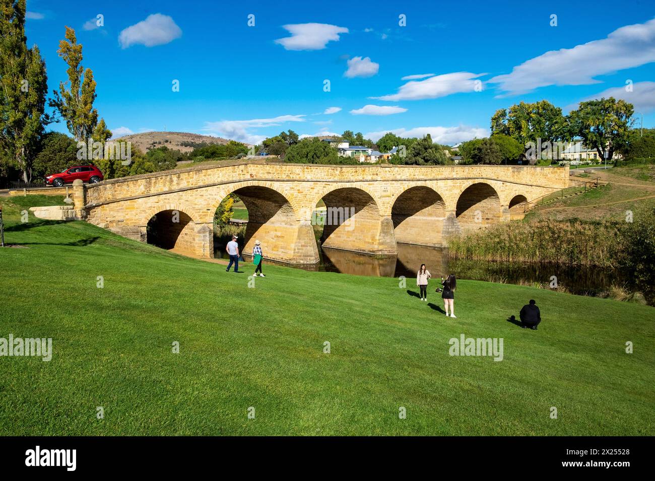 Le pont de Richmond est le plus ancien pont classé au patrimoine, construit par des bagnards, situé sur la B31 à Richmond, à 25 kilomètres au nord de Hobart en Tasmanie. Banque D'Images