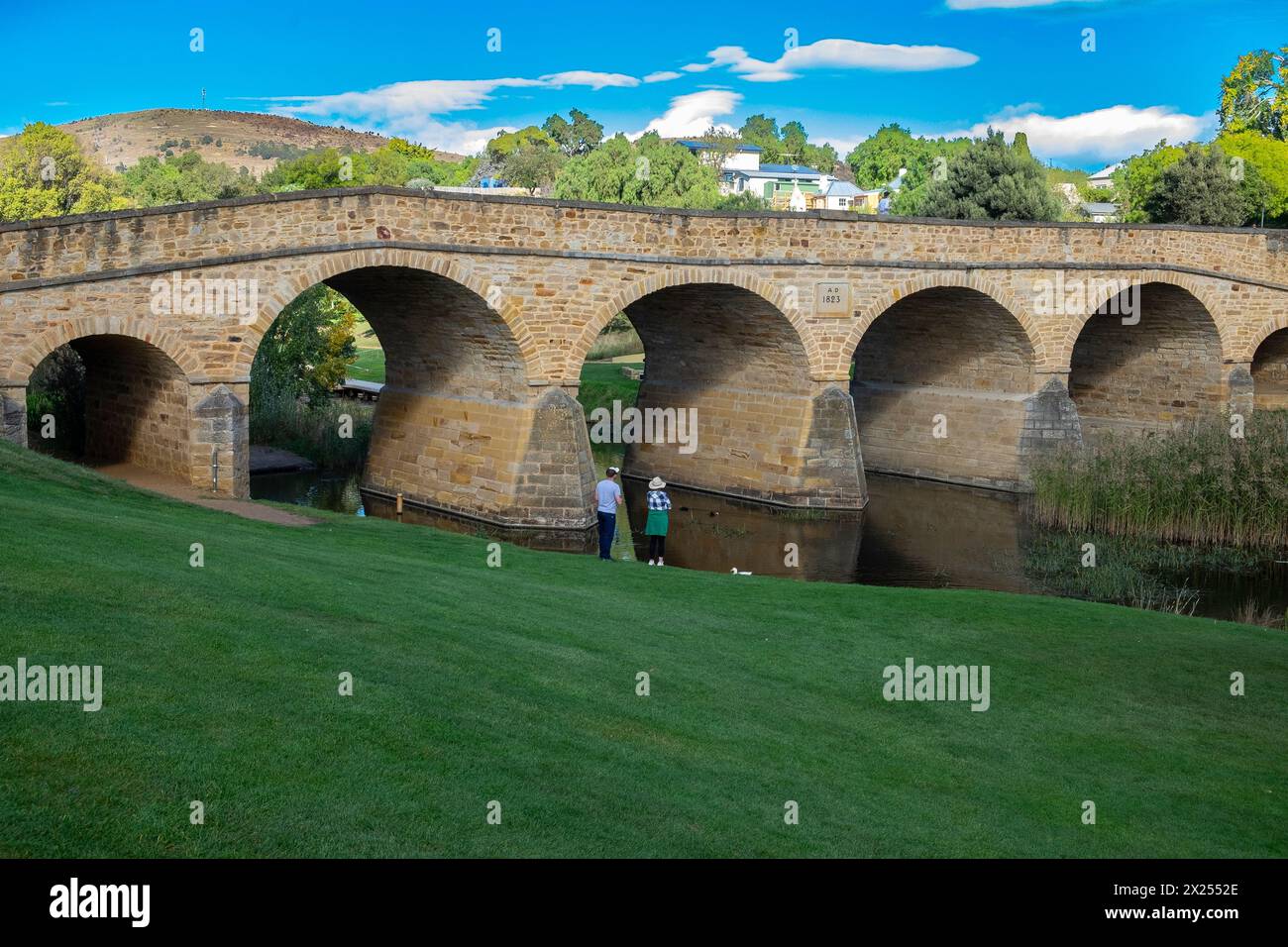 Le pont de Richmond est le plus ancien pont classé au patrimoine, construit par des bagnards, situé sur la B31 à Richmond, à 25 kilomètres au nord de Hobart en Tasmanie. Banque D'Images