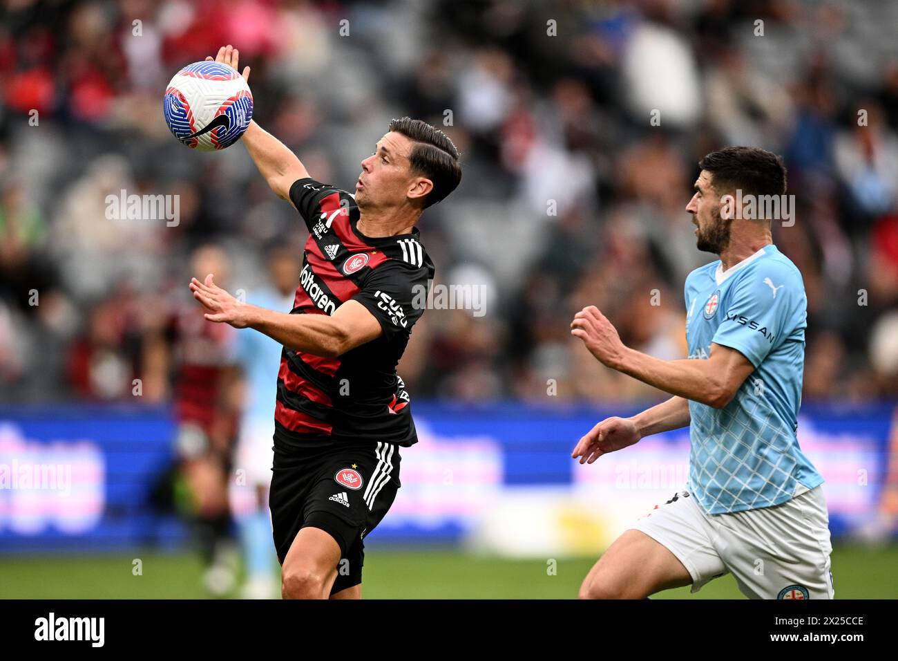 Sydney, Australie. 20 avril 2024. Marcus Antonsson des Wanderers contrôle le ballon lors du match A-League Men Round 25 entre les Western Sydney Wanderers et Melbourne City au CommBank Stadium de Sydney, samedi 20 avril 2024. (AAP image/Dan Himbrechts) PAS D'ARCHIVAGE, USAGE ÉDITORIAL UNIQUEMENT crédit : Australian Associated Press/Alamy Live News Banque D'Images