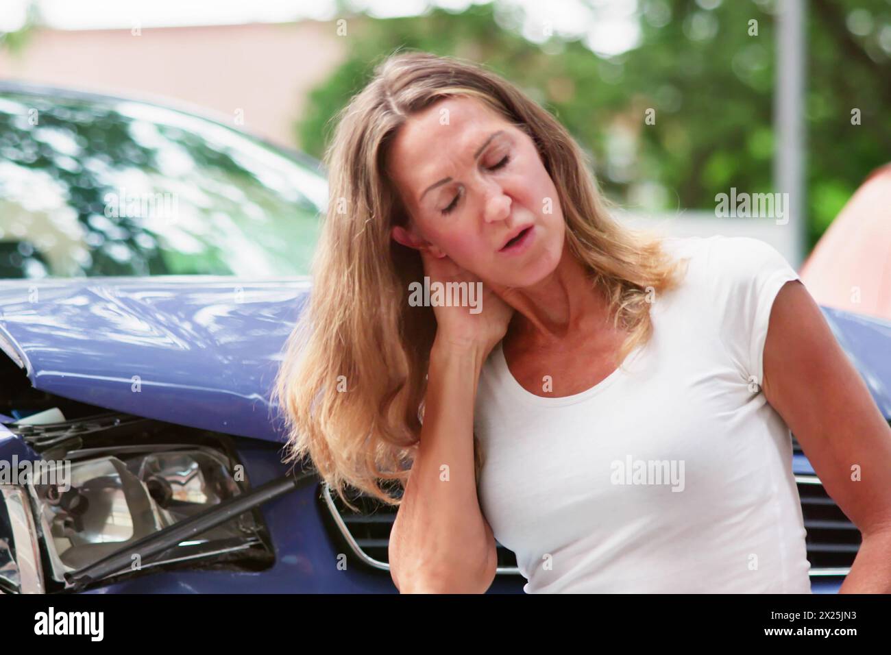 Accident de voiture provoque des blessures douloureuses Whiplash souffrance Banque D'Images