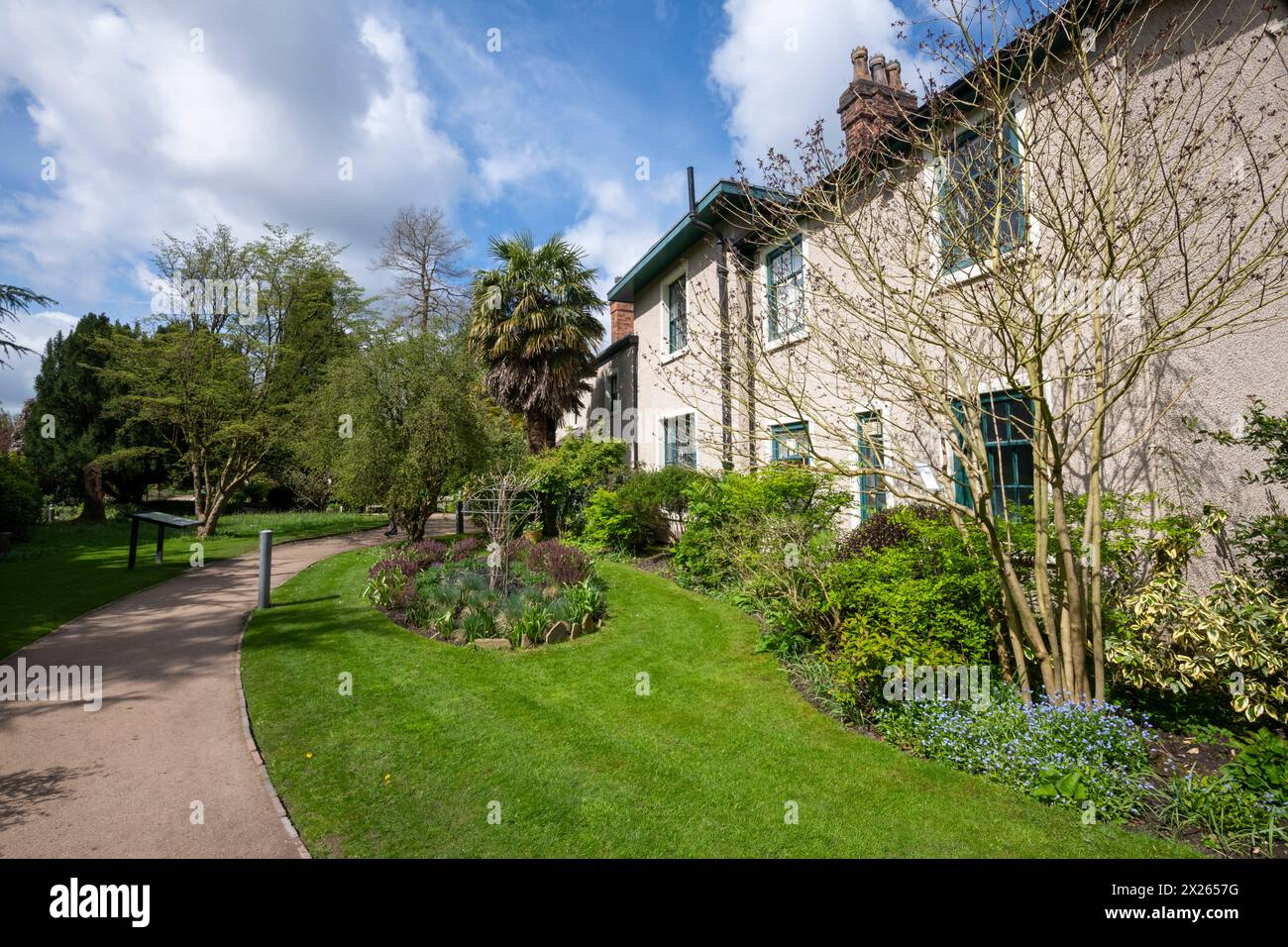 The Parsonage Gardens, jardin botanique Fletcher Moss, Didsbury, Greater Manchester, Angleterre. Banque D'Images