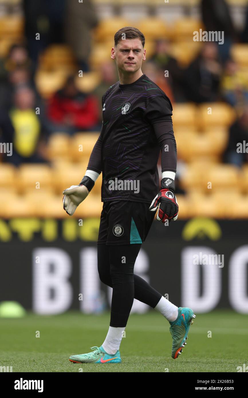 Stefan Bajic, gardien de Bristol City, échauffement avant le Sky Bet Championship match à Carrow Road, Norwich. Date de la photo : samedi 20 avril 2024. Banque D'Images