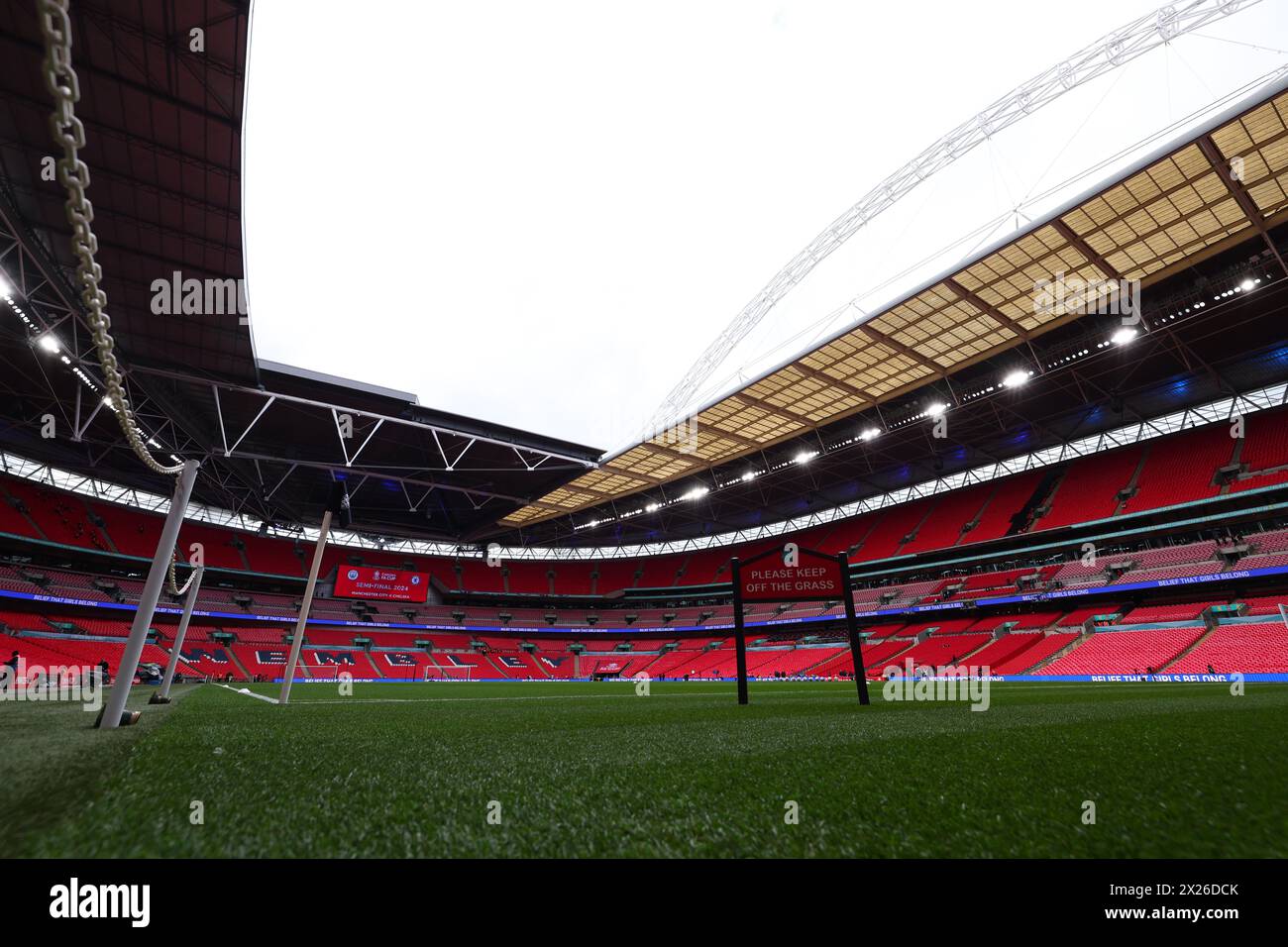 Stade de Wembley, Londres, Royaume-Uni. 20 avril 2024. FA Cup demi-finale de football, Manchester City contre Chelsea ; vue générale du stade de Wembley par temps frais crédit : action plus Sports/Alamy Live News Banque D'Images