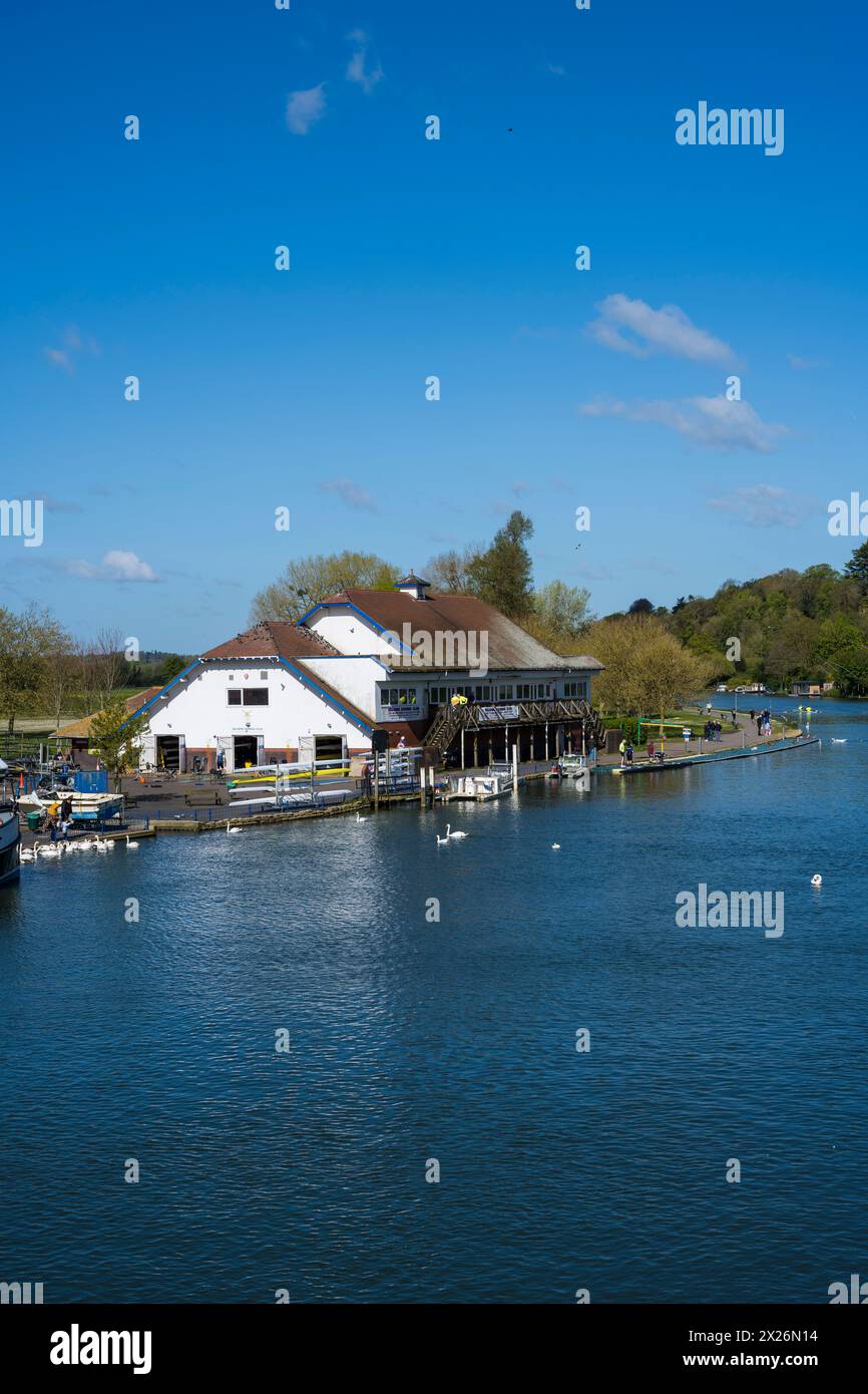 Reading Rowing Club, sur les rives de la Tamise, Reading, Berkshire, Angleterre, Royaume-Uni, GB. Banque D'Images
