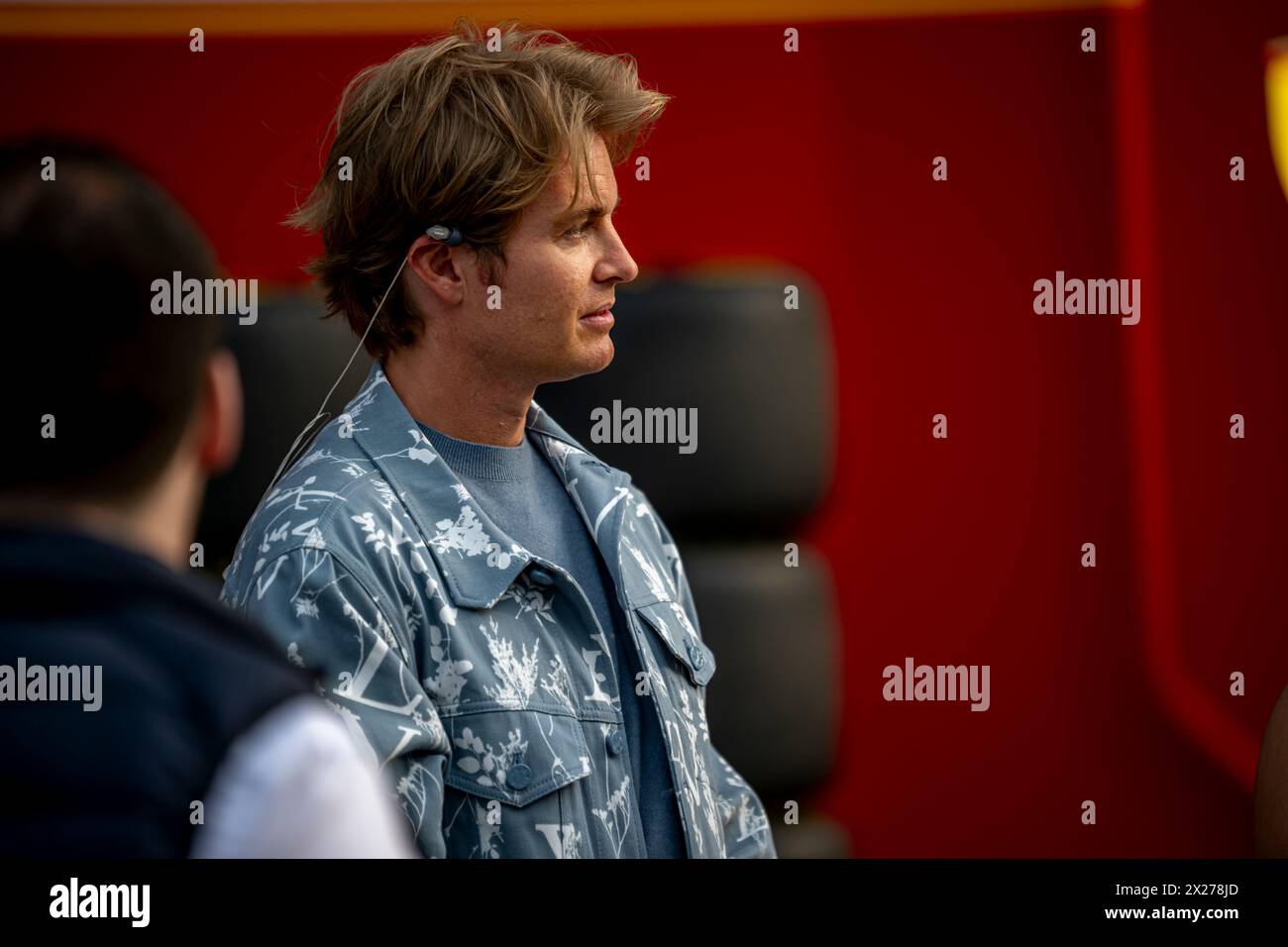 SHANGHAI, CHINE : Nico Rosberg, ancien pilote automobile, au Grand Prix de Chine de formule 1 2024 sur le circuit international de Shanghai à Shanghai, en Chine. Banque D'Images
