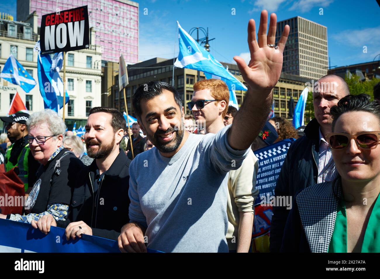 Glasgow Écosse, Royaume-Uni 20 avril 2024. March and Rally for a Independent Scotland passe par la ville jusqu'à George Square avec des conférenciers dont le premier ministre écossais Humza Yousaf. crédit sst/alamy live news Banque D'Images