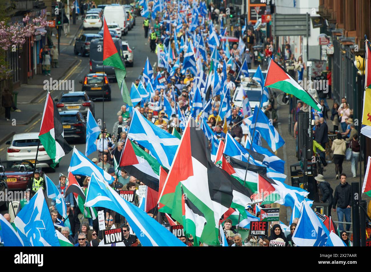 Glasgow Écosse, Royaume-Uni 20 avril 2024. March and Rally for a Independent Scotland passe par la ville jusqu'à George Square avec des conférenciers dont le premier ministre écossais Humza Yousaf. crédit sst/alamy live news Banque D'Images