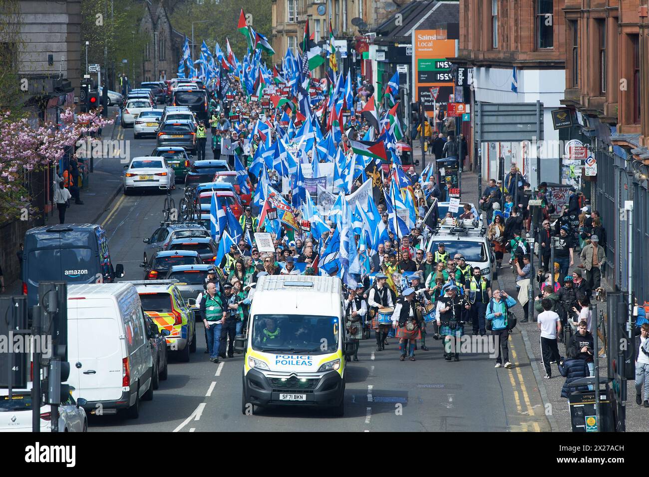 Glasgow Écosse, Royaume-Uni 20 avril 2024. March and Rally for a Independent Scotland passe par la ville jusqu'à George Square avec des conférenciers dont le premier ministre écossais Humza Yousaf. crédit sst/alamy live news Banque D'Images