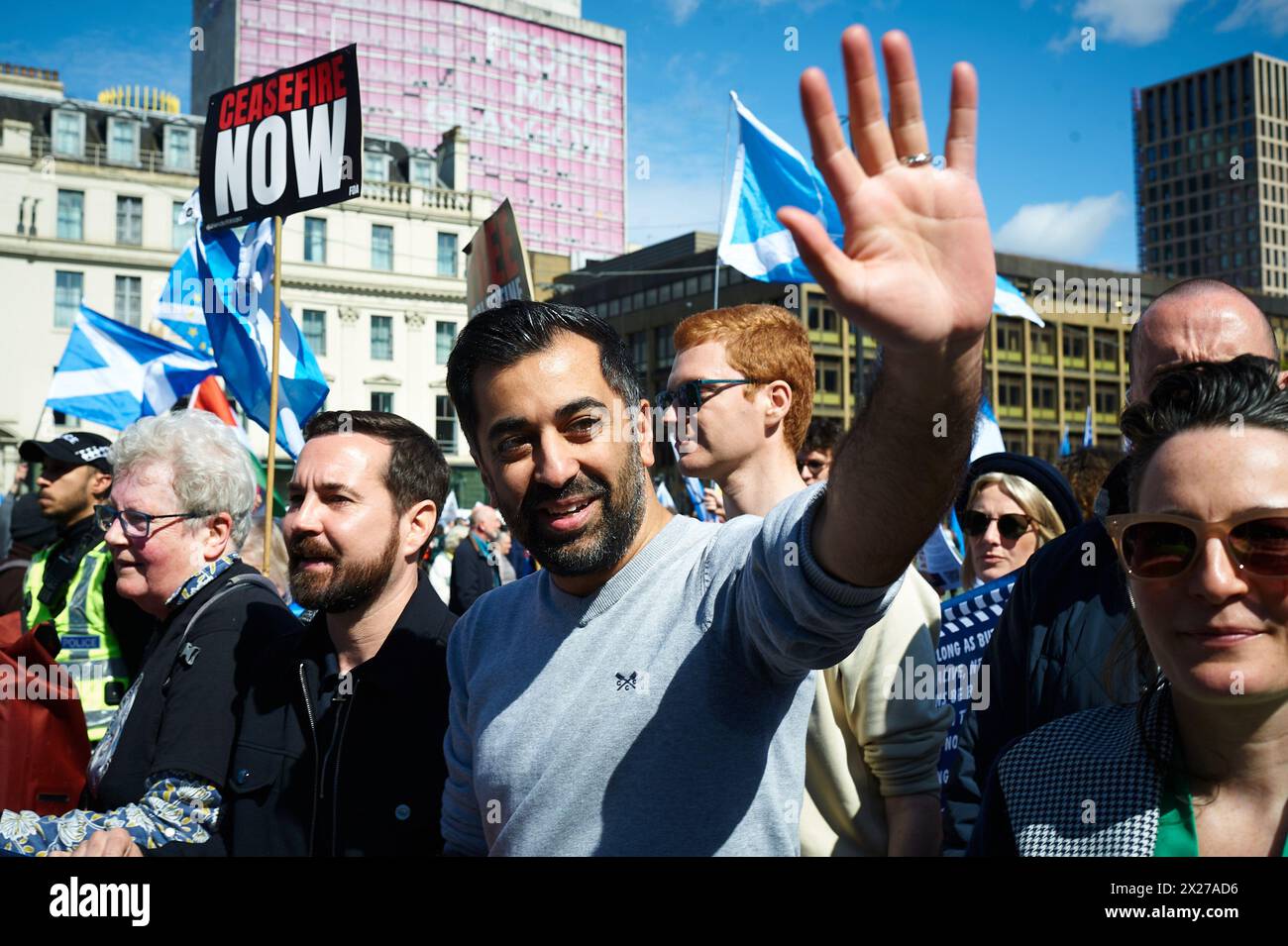 Glasgow Écosse, Royaume-Uni 20 avril 2024. March and Rally for a Independent Scotland passe par la ville jusqu'à George Square avec des conférenciers dont le premier ministre écossais Humza Yousaf. crédit sst/alamy live news Banque D'Images
