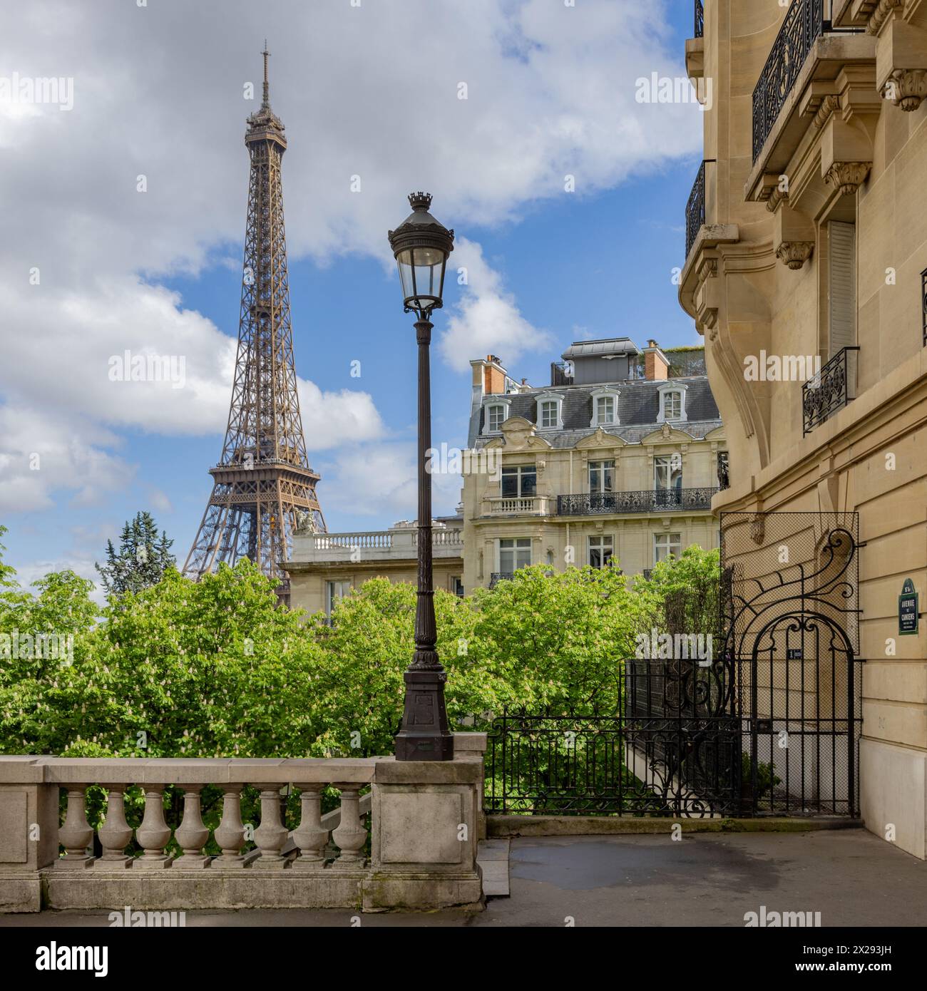 La Tour Eiffel à Paris, monument de la capitale de la France. Banque D'Images