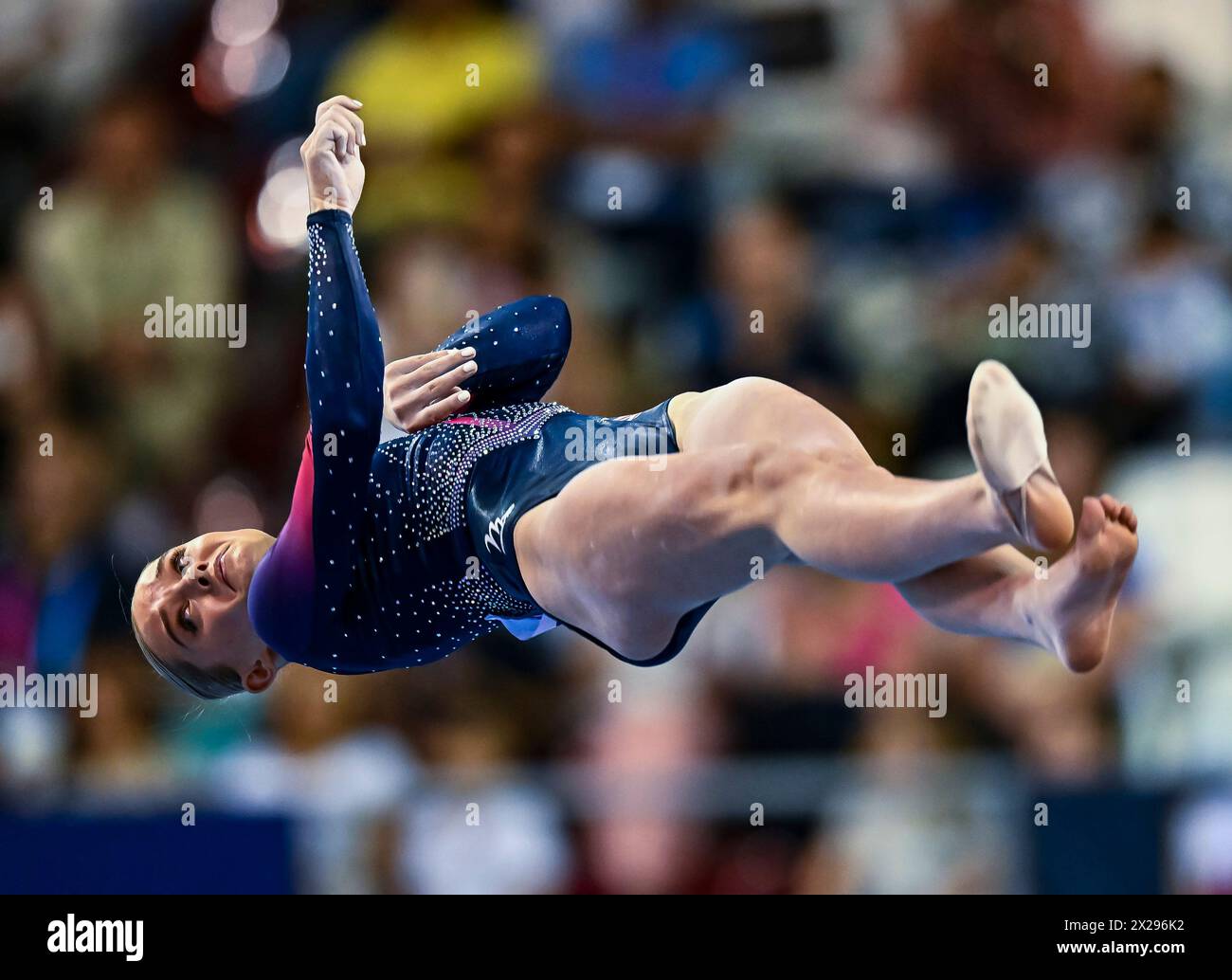 Doha, Qatar. 20 avril 2024. Ruby Evans, de Grande-Bretagne, participe à la finale de l'exercice féminin à la 16e Coupe du monde FIG Artistic Gymnastics Apparatus à Doha, Qatar, le 20 avril 2024. Crédit : Nikku/Xinhua/Alamy Live News Banque D'Images