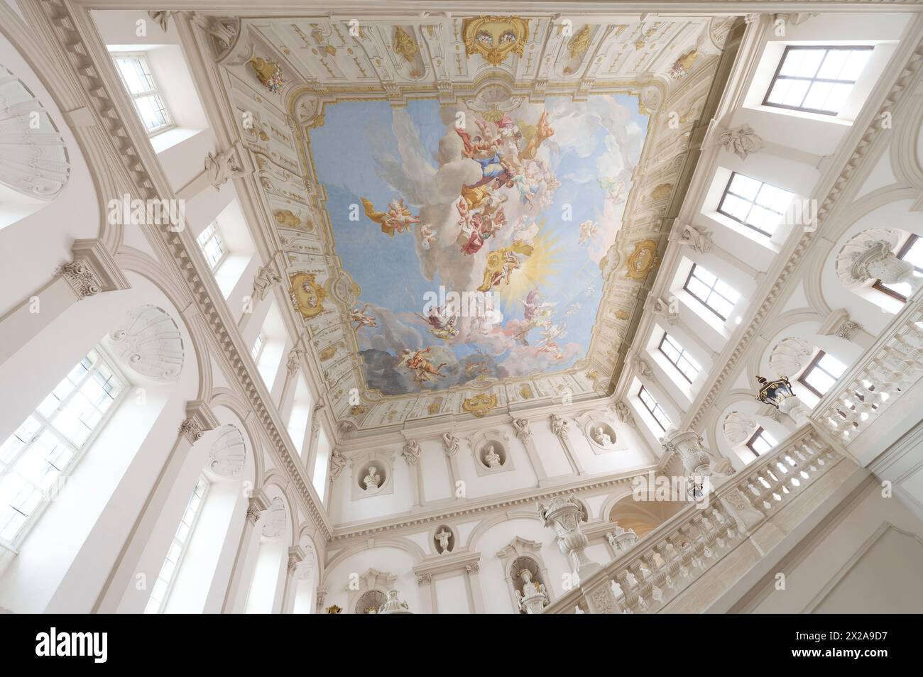 Göttweig, basse-Autriche, Autriche. Musée dans l'aile impériale de l'abbaye de Göttweig. Fresque au plafond avec l'apothéose de l'empereur Charles VI. Comme protecteur de l'art et de la science par Paul Troger, 1739 Banque D'Images