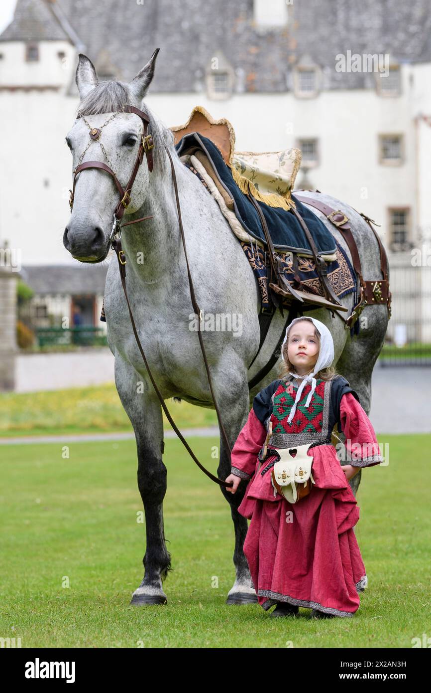 Chevaliers en armure au Traquair Medieval Fayre, Traquair House, Innerleithen, Scottish Borders, Écosse, Royaume-Uni Banque D'Images