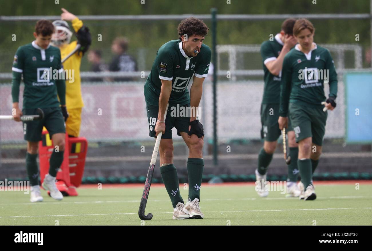 Waterloo, Belgique. 21 avril 2024. Eliot Curty de Watduck semble abattu lors d'un match de hockey entre les Ducks de Waterloo et Braxgata, le dimanche 21 avril 2024 à Waterloo, le jour 21 de la saison 2023-2024, de la Ligue belge de hockey masculin. BELGA PHOTO VIRGINIE LEFOUR crédit : Belga News Agency/Alamy Live News Banque D'Images