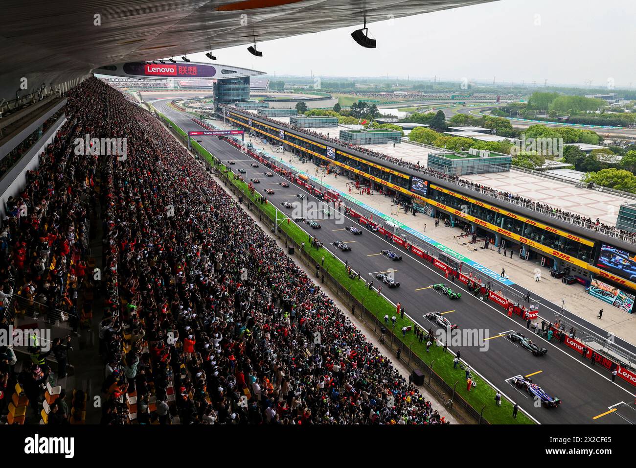 Shanghai, Chine. 21 avril 2024. 21.04.2024, circuit international de Shanghai, Shanghai, Grand Prix de Chine de formule 1 2024, début de course photo crédit : dpa/Alamy Live News Banque D'Images