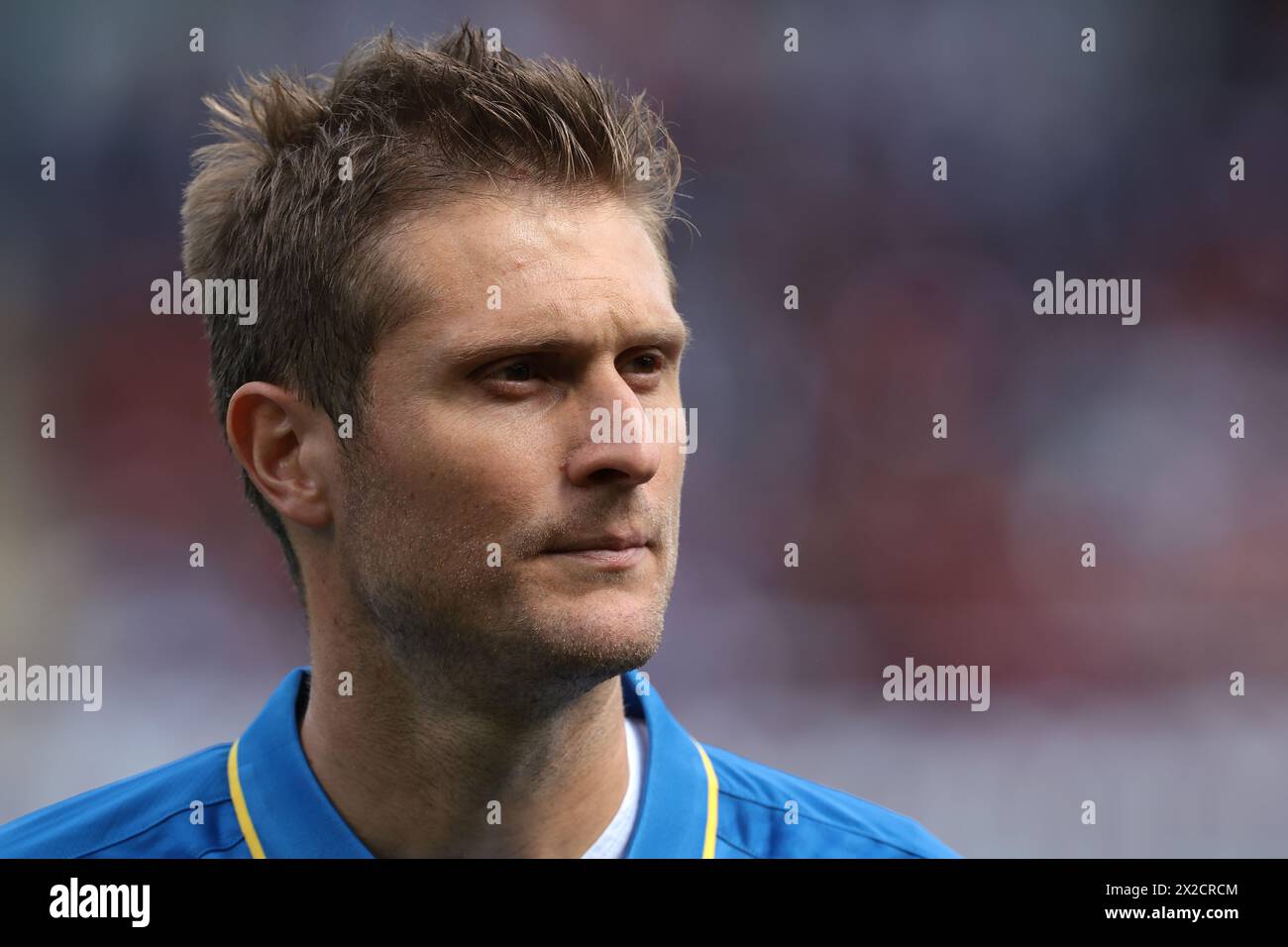 Turin, Italie. 21 avril 2024. Simone Romagnoli de Frosinone Calcio regarde pendant le line-up avant le match de Serie A au Stadio Grande Torino, Turin. Le crédit photo devrait se lire : Jonathan Moscrop/Sportimage crédit : Sportimage Ltd/Alamy Live News Banque D'Images