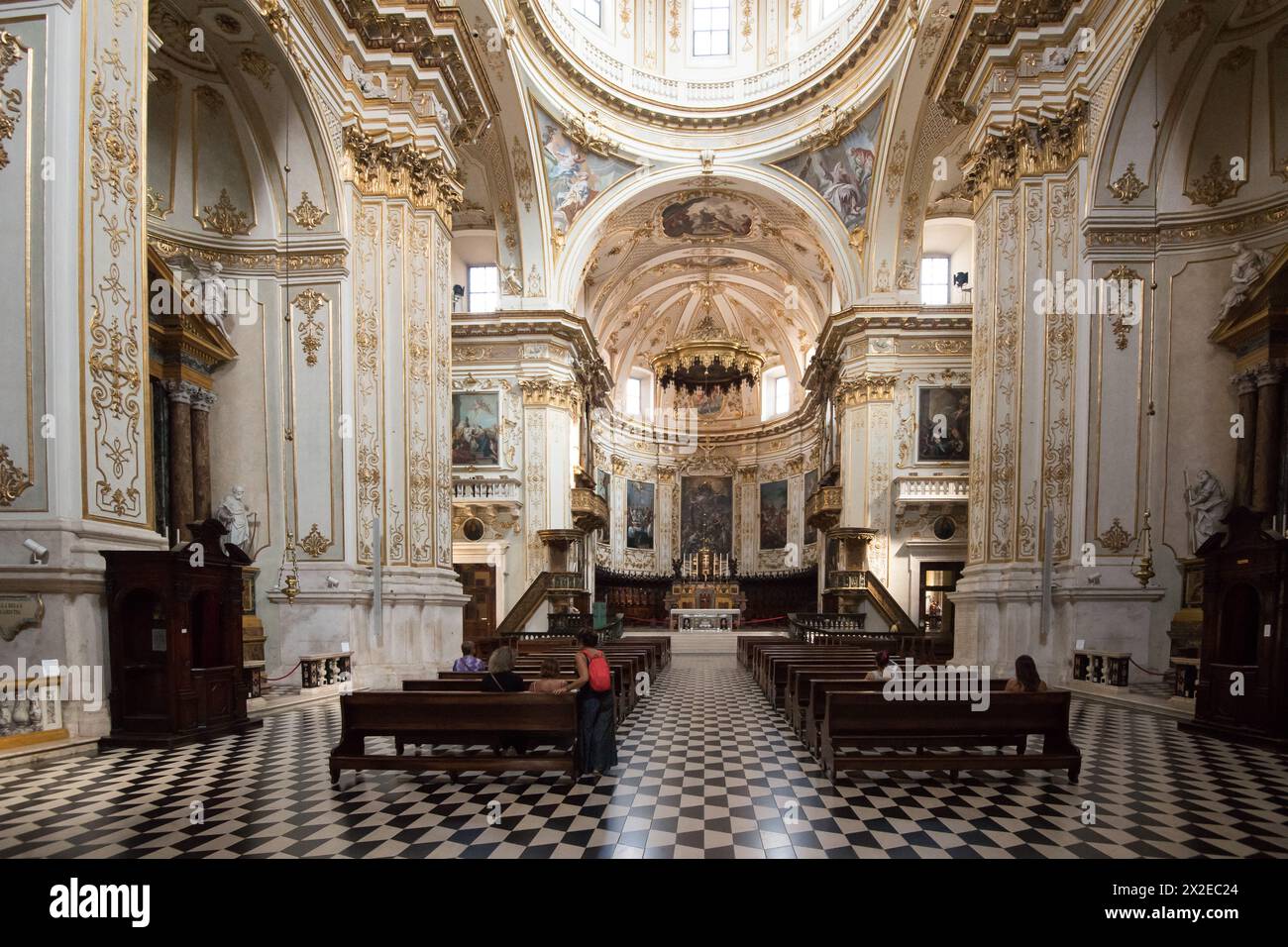 Cattedrale di Sant'Alessandro (cathédrale Saint Alexandre de Bergame) sur la Piazza Duomo dans le centre historique appelé Bergame haute ville à Bergame, province Banque D'Images