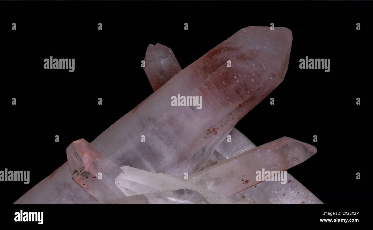 Gros plan d'échantillon minéral de cristaux de quartz Banque D'Images