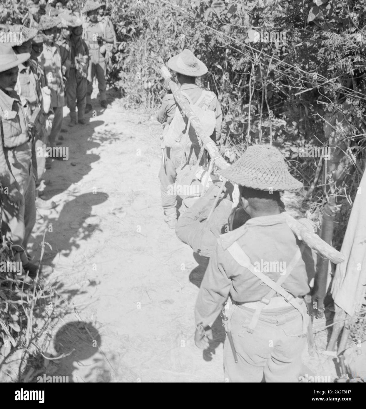 Le photographe Cecil Beaton documente la vie quotidienne, les scènes culturelles et les conditions de guerre en Inde, en Birmanie et en Chine lors de sa tournée de décembre 1943 à août 1944. Banque D'Images