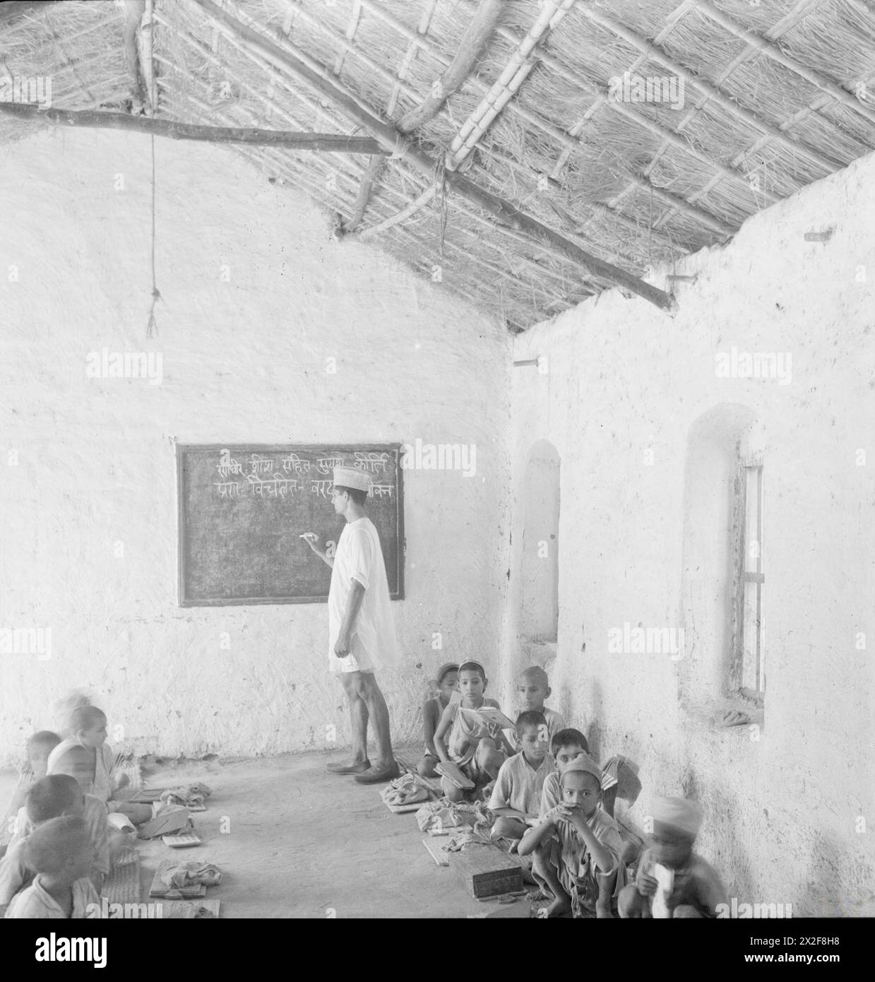 Cecil Beaton capture des photographies des milieux urbains et ruraux, des personnes et des activités militaires en Inde, en Birmanie et en Chine de décembre 1943 à août 1944. Banque D'Images