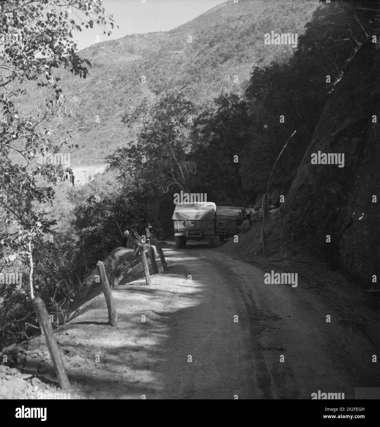 Cecil Beaton photographie les interactions sociales, les événements culturels et les conditions de guerre en Inde, en Birmanie et en Chine de décembre 1943 à août 1944. Banque D'Images