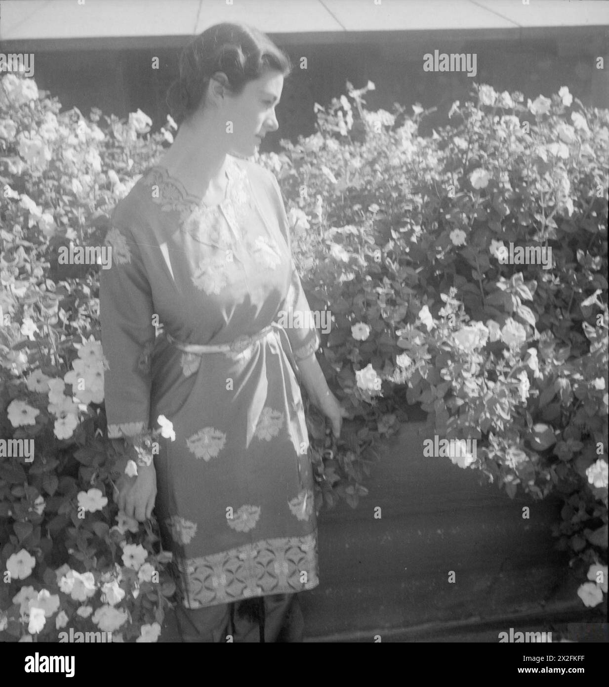 Cecil Beaton photographie la vie quotidienne, les événements sociaux et les monuments culturels en Inde, en Birmanie et en Chine de décembre 1943 à août 1944. Banque D'Images