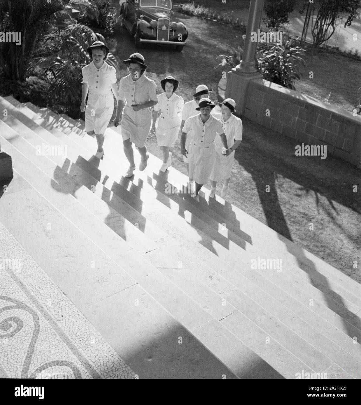 Cecil Beaton capture des images de la vie quotidienne, de l'architecture et des activités sociales en Inde, en Birmanie et en Chine entre décembre 1943 et août 1944. Banque D'Images