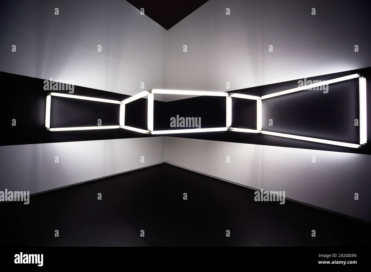 PARIS - 1er JANVIER : composition artistique au centre Pompidou, 1er janvier, Paris, France. Le centre Pompidou comprend l'un des musées Bigges d'art moderne i. Banque D'Images