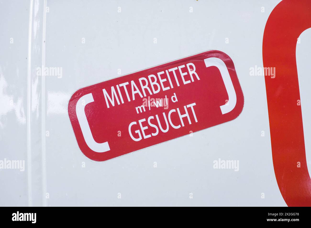 Düsseldorf 22.04.2024 Mitarbeiter Personal gesucht Personalmangel Fachkräftemangel gastronomie Pflegeberufe Krankenpflegerin Altenpflegerin Kellnerin Babyboomer Erzieherinnen Personalsuche Kellner Küchenhilfe Aushilfe Verkaufshilfe Werkstudenten migration Düsseldorf Nordrhein-Westfalen Deutschland *** Düsseldorf 22 04 2024 employés personnel recherché pénurie de personnel qualifié gastronomie soins infirmiers professions infirmière infirmière âgée serveuse Babyboomer éducateurs recherche de personnel serveur cuisine aide aide assistant de vente temporaire étudiants travailleurs migration Düsseldorf Nord germe Rhin-Westphalie Banque D'Images