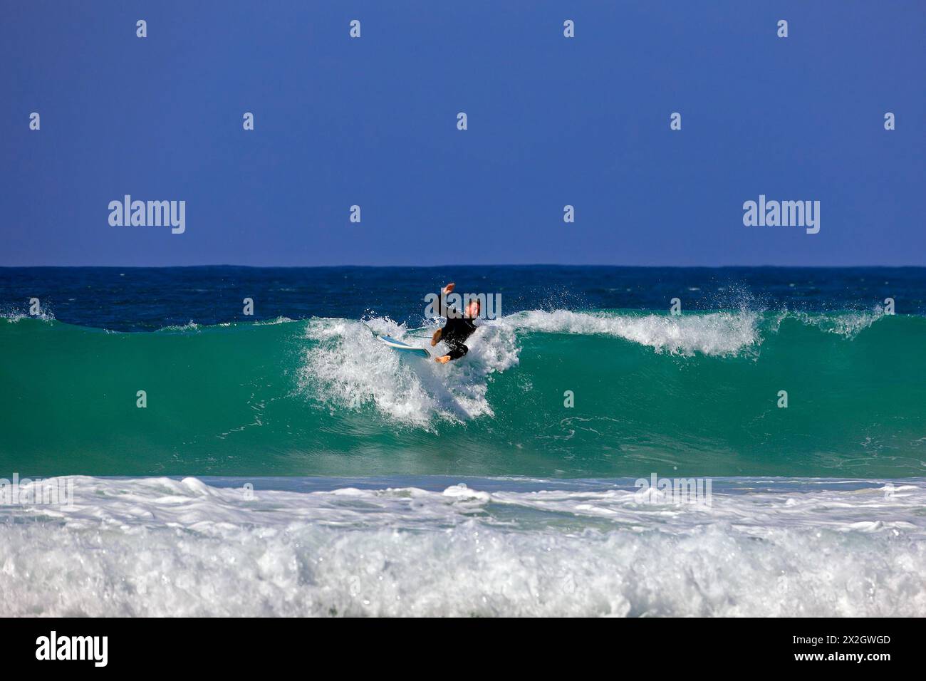 Surf à Piedra Playa, El Cotillo, Fuerteventura. Prise en février 2024 Banque D'Images