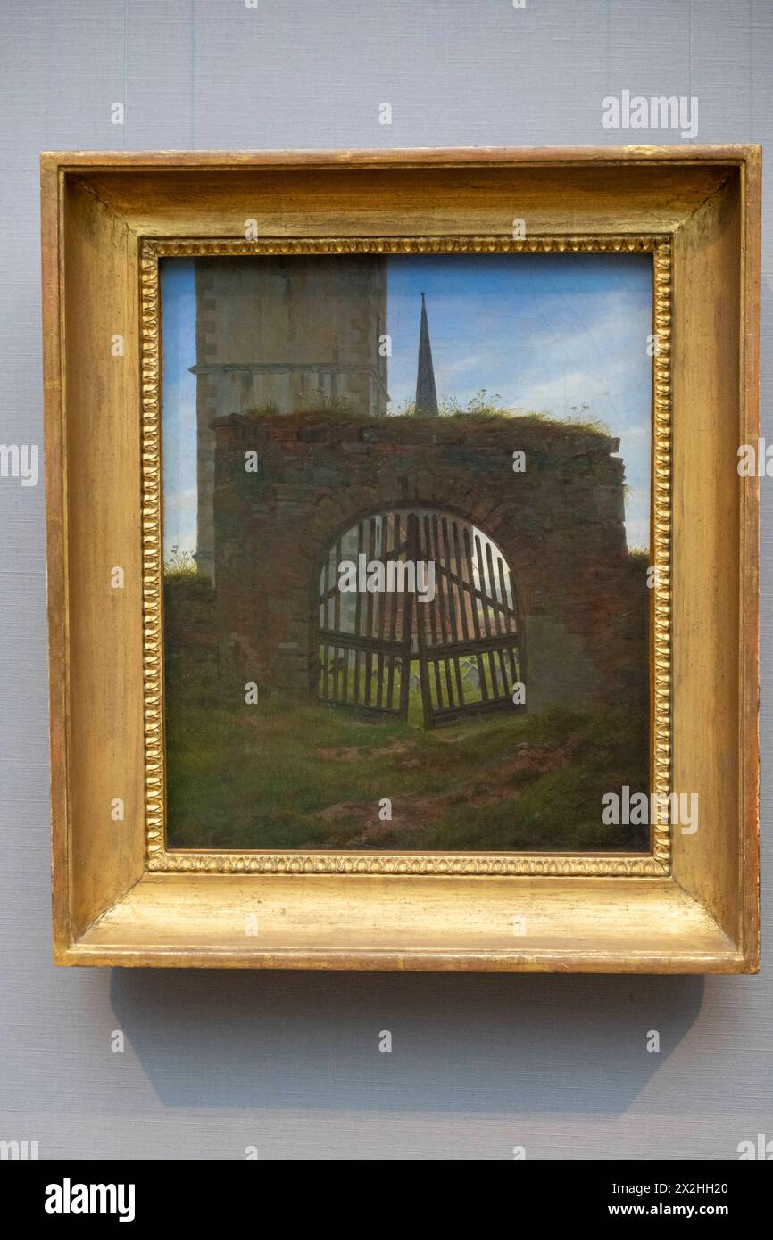 Oelgemaelde Das Friedhofstor der Kunsthalle Bremen, Sonderausstellung unendliche Landschaften vom Maler der Romantik Caspar David Friedrich, in der Alten Nationalgalerie, Hochformat, AM 19.04.2024 in Berlin Mitte, nur fuer redaktionelle Zwecke, usage éditorial only Alte Nationalgalerie etc - Berlin *** Oelgemaelde Das Friedhofstor der Kunsthalen, Bremen, exposition spéciale unendliche Landschaften vom Maler der Romantik Caspar David Friedrich, in der Alten Nationalgalerie, format portrait, le 19 04 2024 à Berlin Mitte, pour usage éditorial exclusif, usage éditorial exclusif Alte Nationalgalerie etc Berlin Banque D'Images