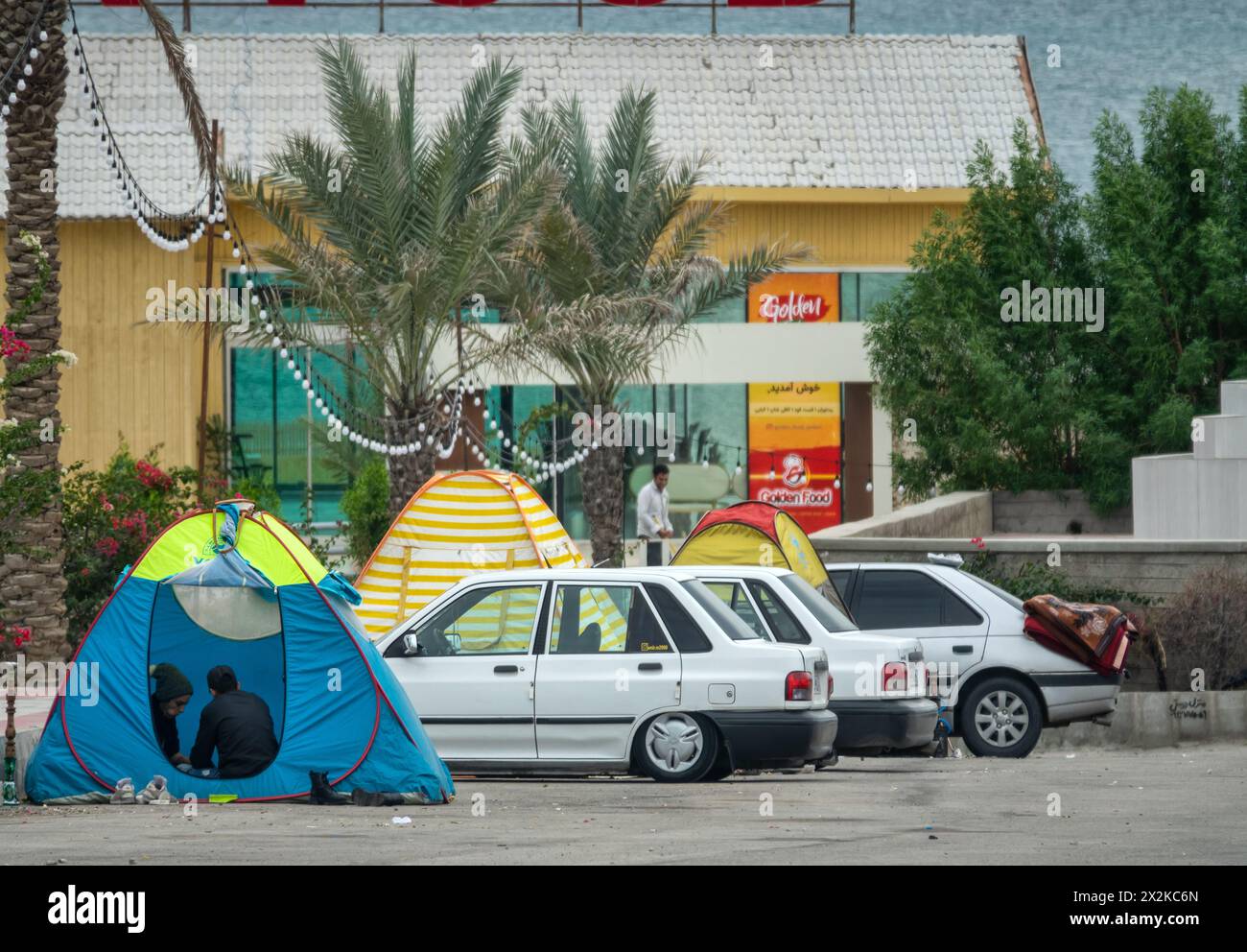 Qeshm, Iran - 6 janvier 2023 : vie de tente des pèlerins dans les grandes villes Banque D'Images