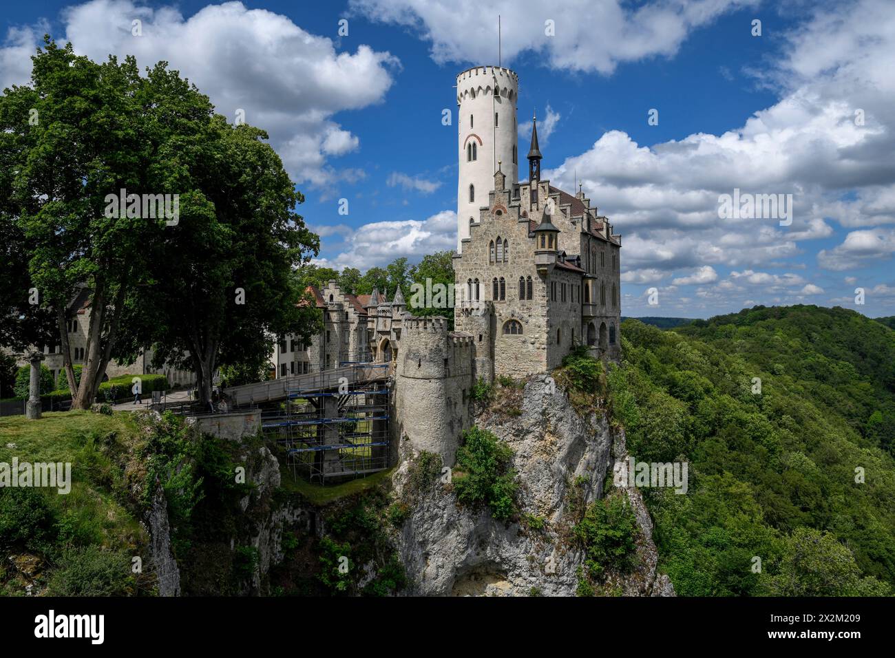 Géographie / voyage, Allemagne, Bade-Wuerttemberg, Château du Lichtenstein, château de conte de fées Wuerttemberg, INFORMATIONS-AUTORISATION-DROITS-SUPPLÉMENTAIRES-NON-DISPONIBLES Banque D'Images