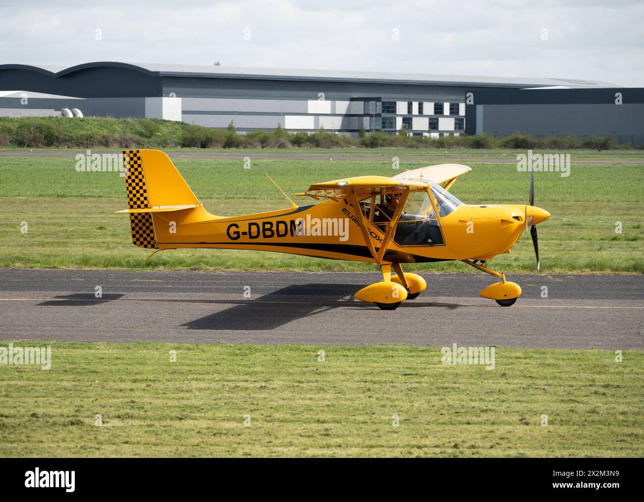 Eurofox 3K à Wellesbourne Airfield, Warwickshire, Royaume-Uni (G-DBDM) Banque D'Images