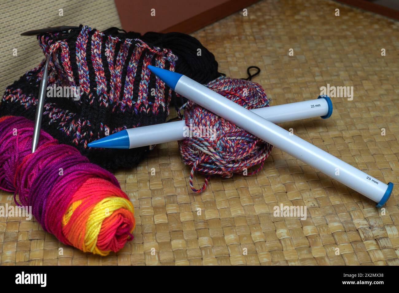 CROCHETS CROCHET 2MM-8MM Aluminium Tricotage Long Tunisien Aiguilles Au Hasard EUR 6,36