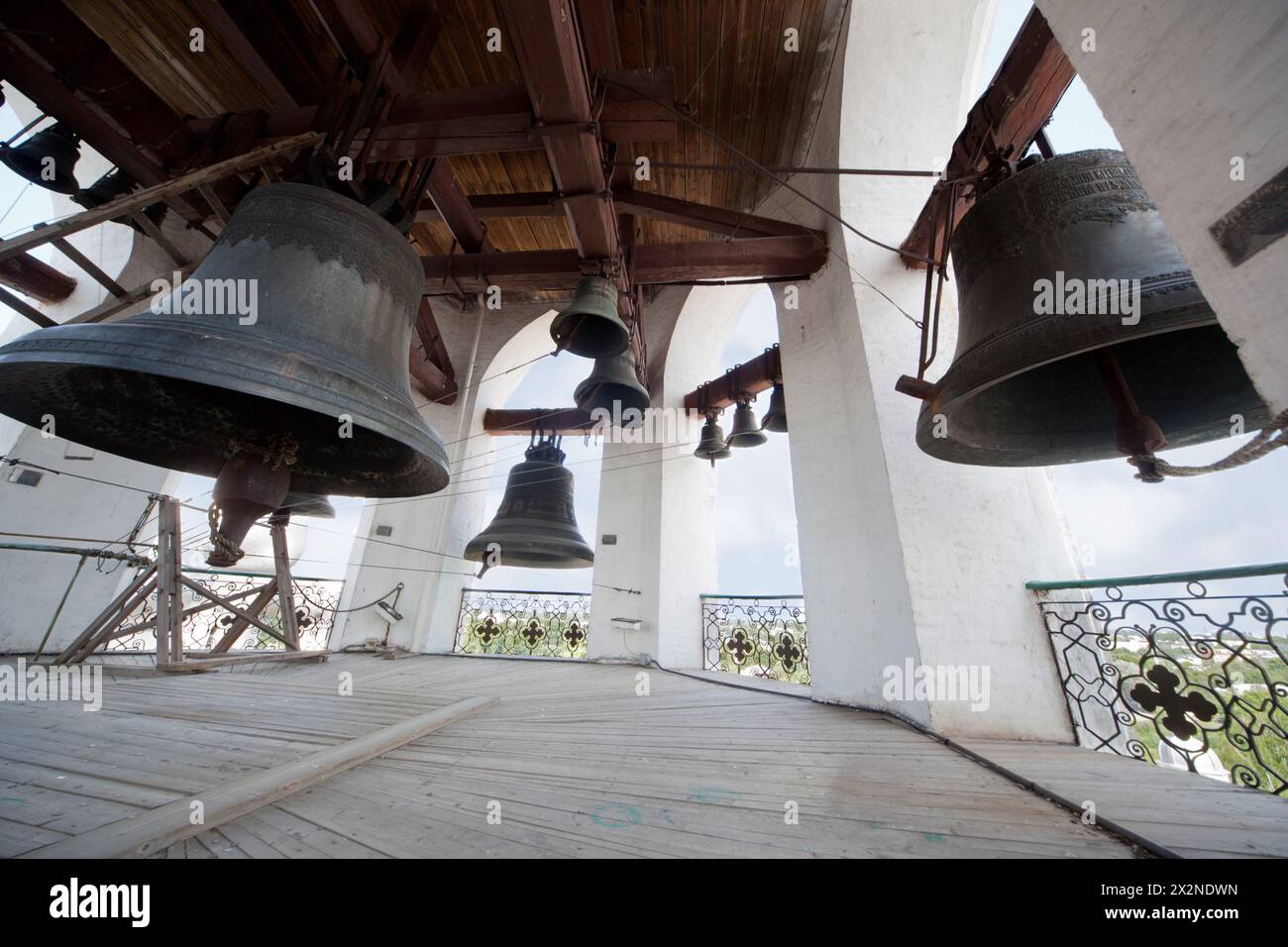 Cloches dans l'église Sainte Résurrection à Vologda, Russie Banque D'Images