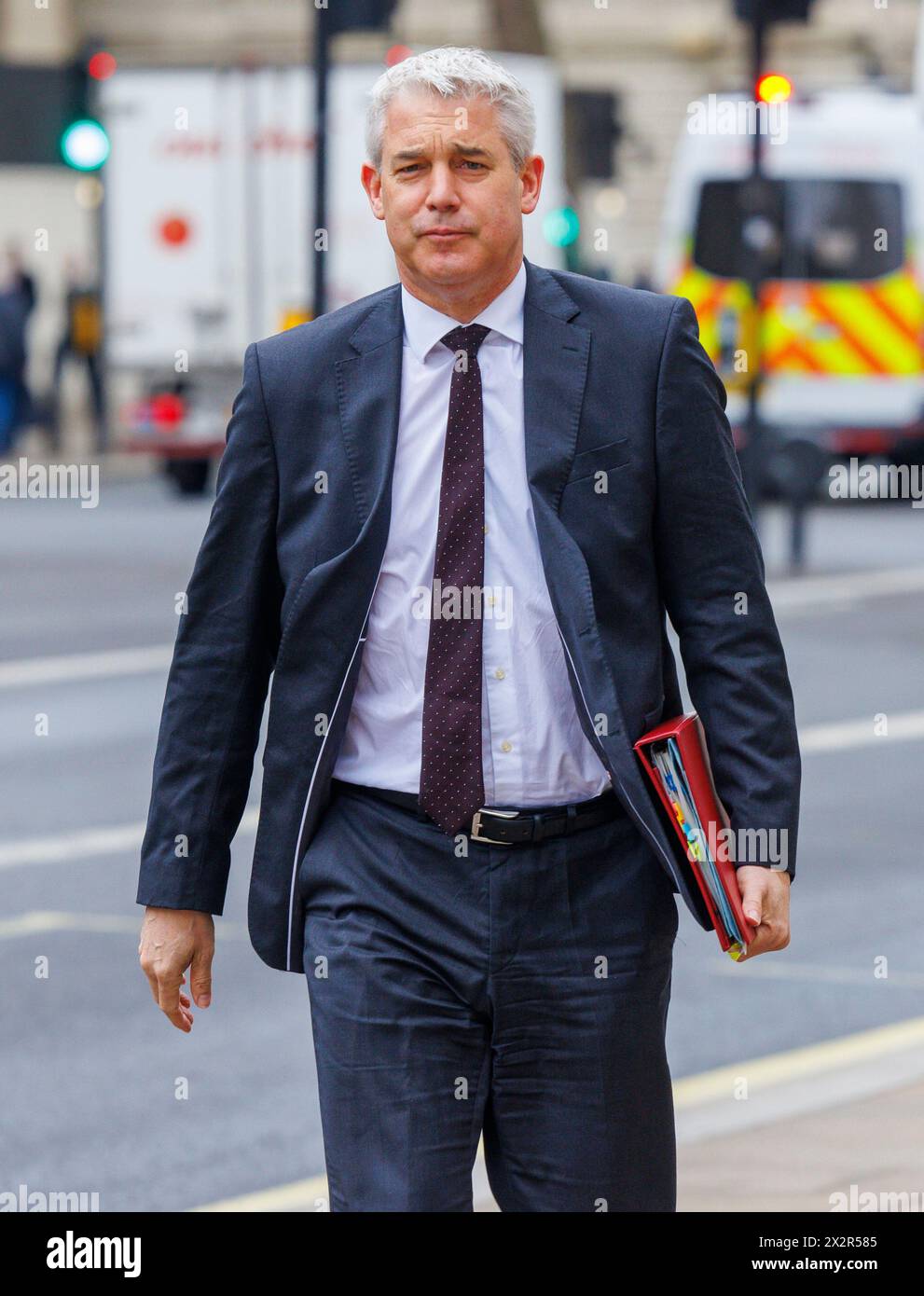 Londres, Royaume-Uni. 23 avril 2024. Stephen Barclay, secrétaire d'État à l'environnement, à l'alimentation et aux Affaires rurales, au Bureau du Cabinet pour une réunion du Cabinet. Crédit : Mark Thomas/Alamy Live News Banque D'Images