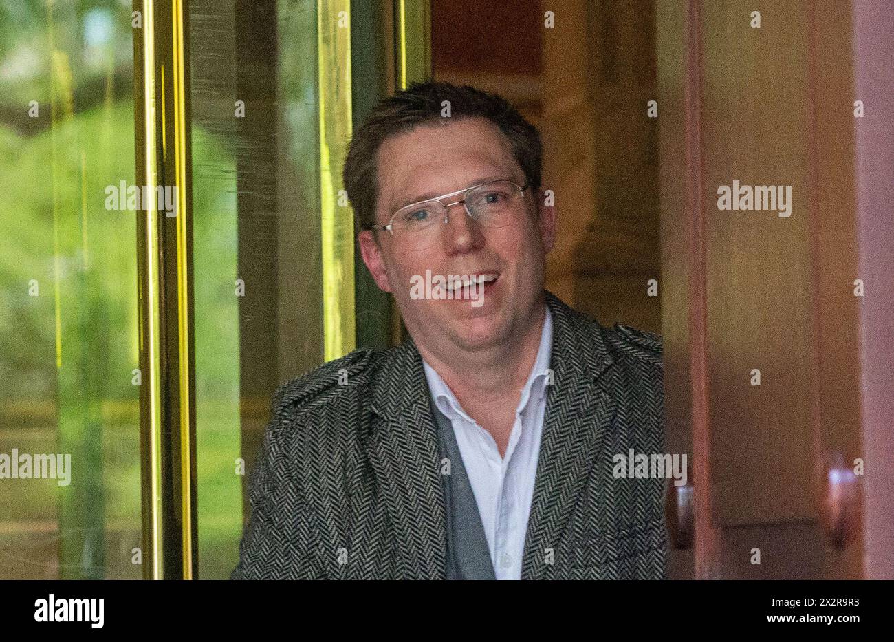 Londres, Angleterre, Royaume-Uni. 23 avril 2024. Le candidat à la mairie de Londres du Parti libéral démocrate ROB BLACKIE est vu quitter le studio de LBC après un débat à la mairie de Londres. (Crédit image : © Tayfun Salci/ZUMA Press Wire) USAGE ÉDITORIAL SEULEMENT! Non destiné à UN USAGE commercial ! Banque D'Images