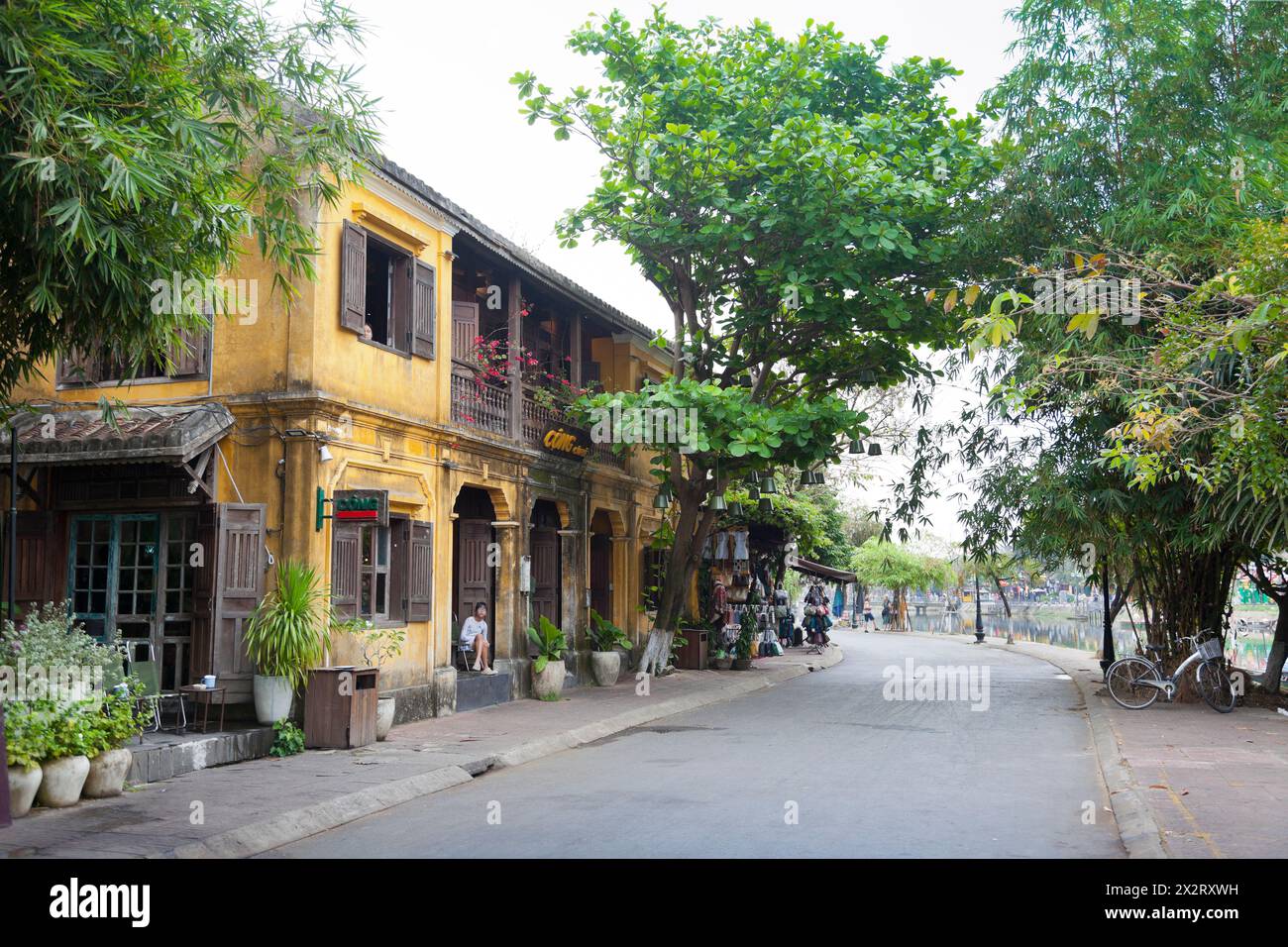 Scène de rue, Hoi an, Vietnam, cafés Banque D'Images