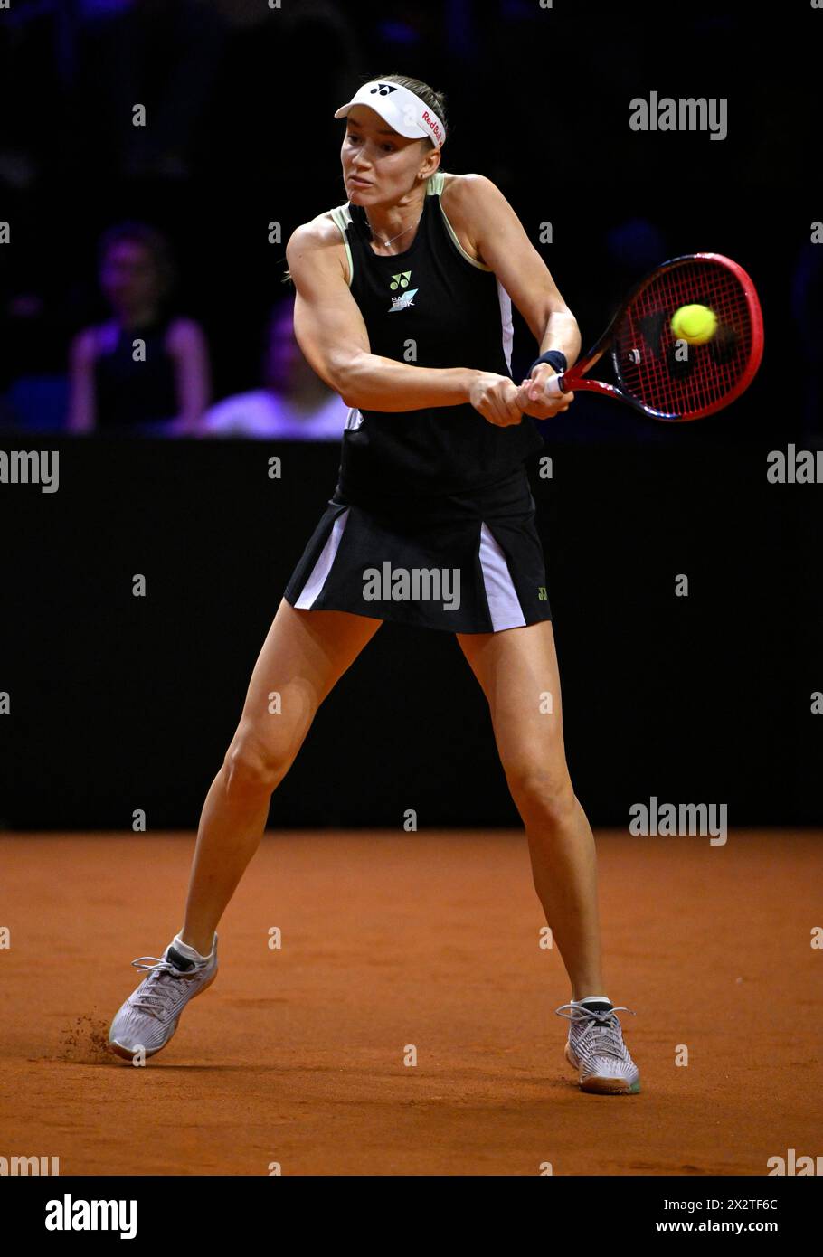 Elena Rybakina (KAZ) action, Tennis, Porsche Cup 2024, Porsche Arena, Stuttgart, Bade-Wuertemberg, Allemagne Banque D'Images