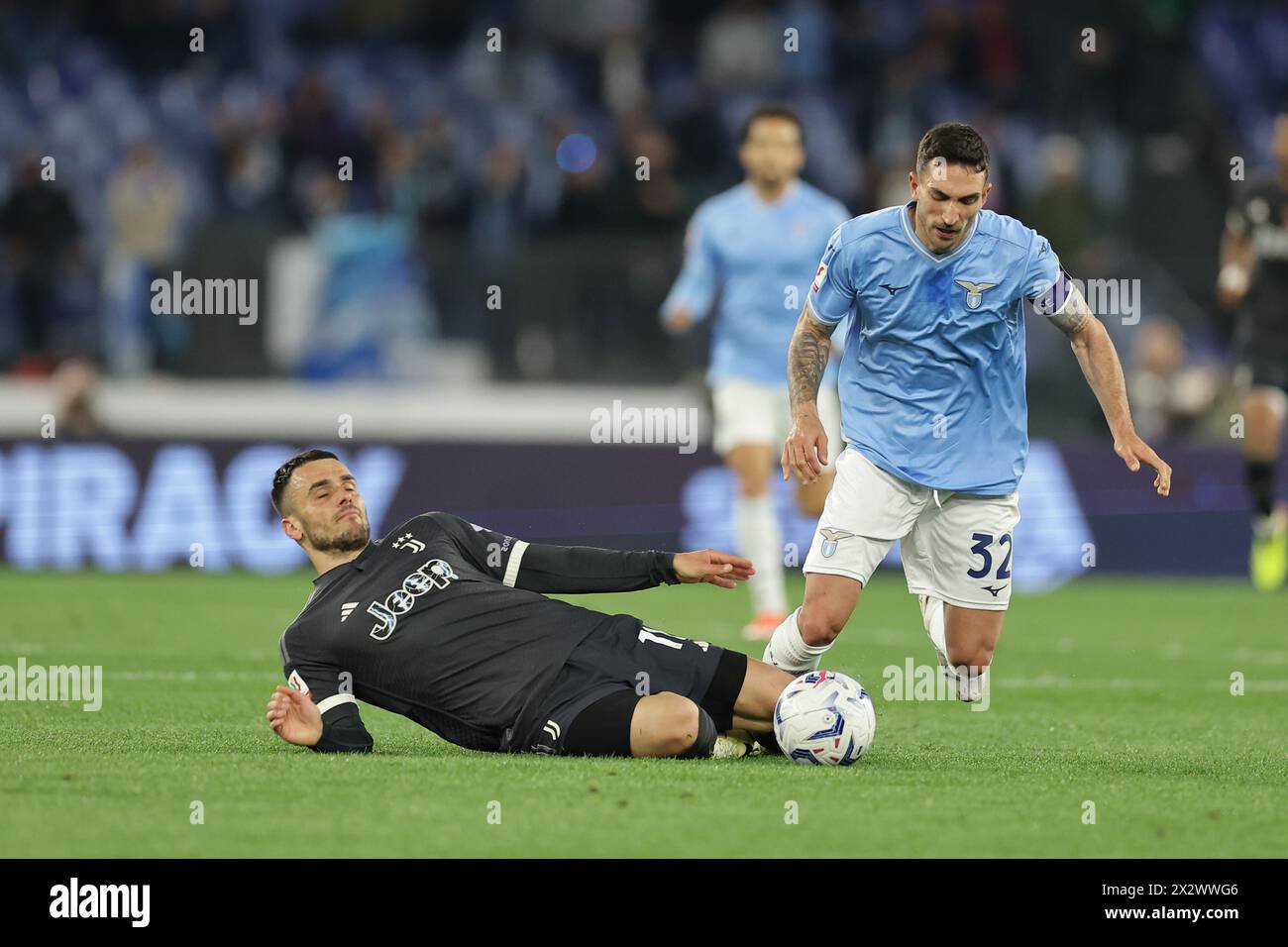 Lors de la demi-finale de la Coupe d'italie match de football SS Lazio vs Juventus au stade Olimpico le 23 avril 2024, à Rome. Banque D'Images Lors de la demi-finale de la Coupe d'italie match de football SS Lazio vs Juventus au stade Olimpico le 23 avril 2024, à Rome. Banque D'Images